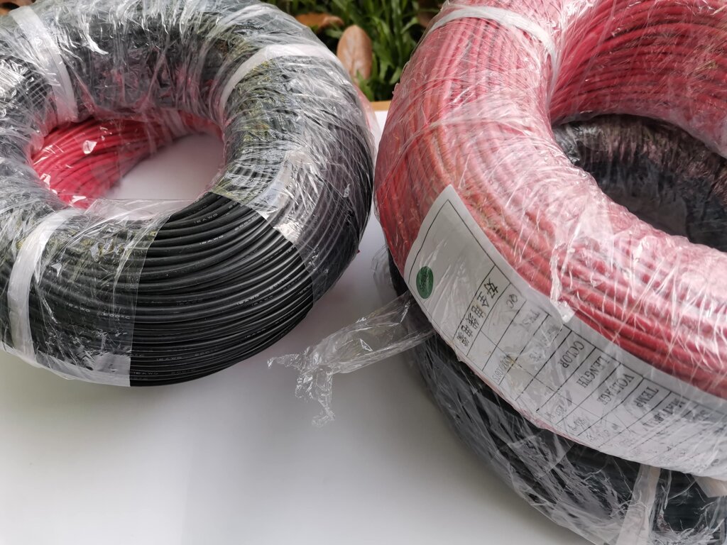 สายไฟซิลิโคน 20AWG , 18AWG , 16AWG , 14AWG , 12AWG , 10AWG , 8AWG สายทองแดง ทนความร้อนสูง 200องศา สายนิ่ม อ่อนตัว โค้งงอดี ราคาขายต่อ 1 เมตร