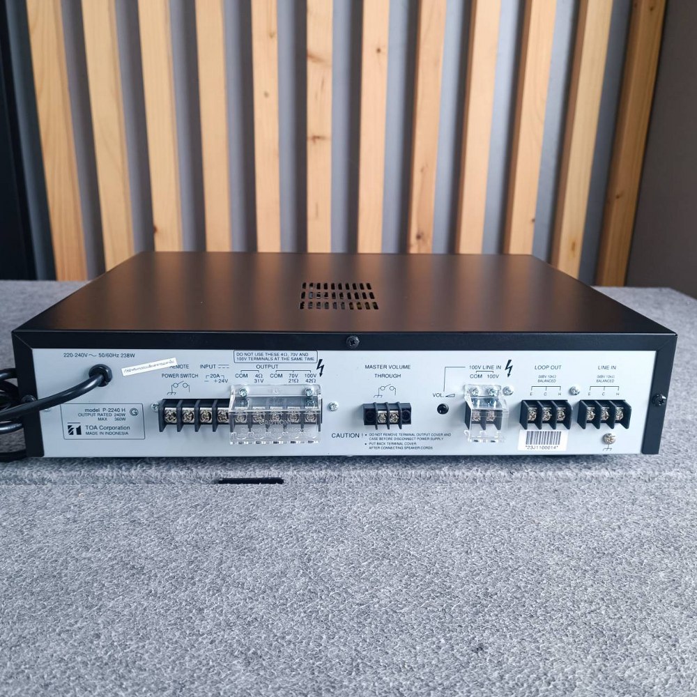 TOA P-2240 poweramp 240W P-2240 เครื่องขยายเสียง 240 วัตต์ power amplifier 240W เครื่องขยายเสียงโตอะ TOA P-2240 เครื่องขยายเสียง 240 วัตต์ Booster amplifier 240 watt เอไอ-ไพศาล