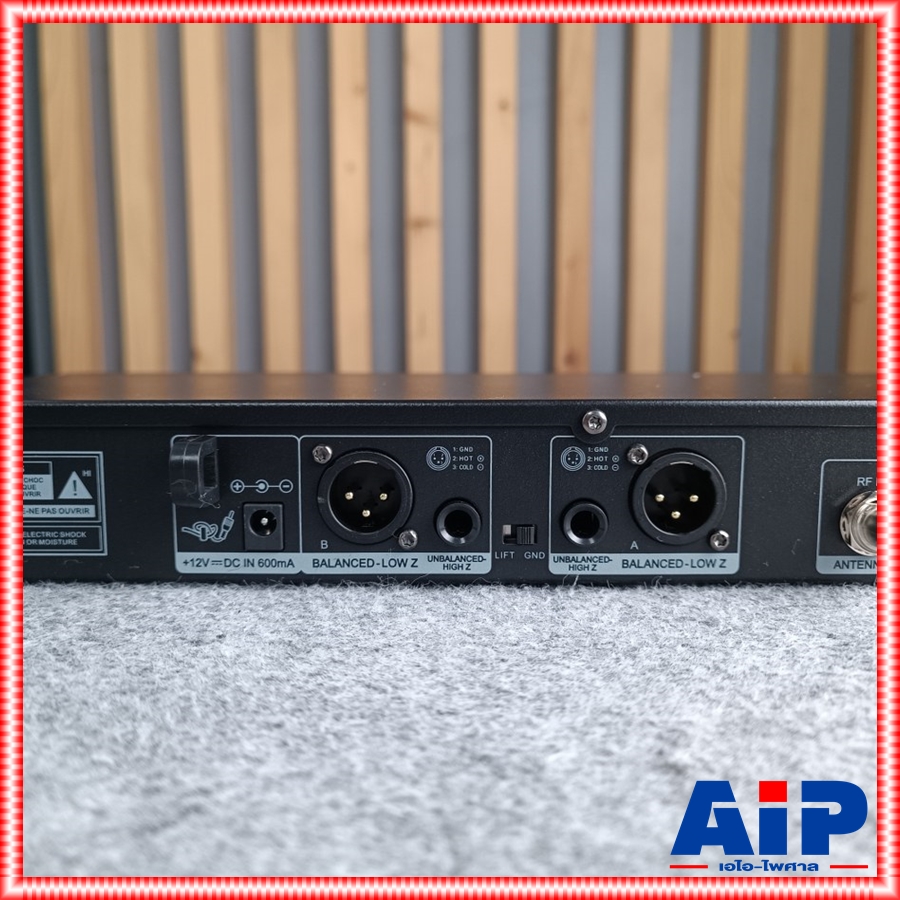 Relacart UR-222D ไมค์ลอยคู่ ไมโครโฟนไร้สาย ย่าน UHF ช่วงความถี่ UHF 748-758 MHz ความถี่ใหม่ กสทช ปรับความถี่ได้ UR 222 D UR222D เอไอ-ไพศาล +++