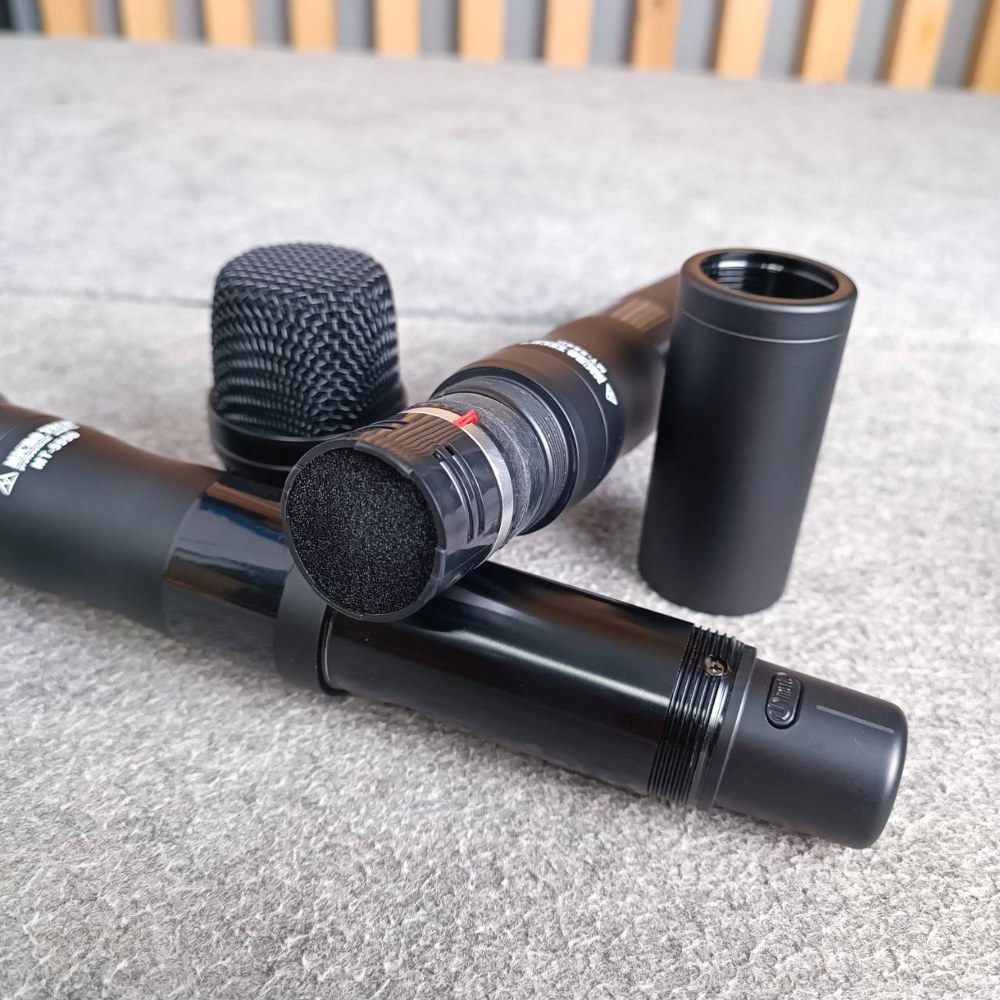 MICROTECH MT-555D ไมค์ลอยมือถือคู่UHF ไมค์ลอยคู่ ไมค์คาราโอเกะ MT-555D แถม อุปกรณ์ย้ายเสา กระเป๋าเก็บไมค์ MT 555 D MT 555D MT555D MICRO TECH ความถี่ใหม่ กสทช ไมโครเทค เอไอ-ไพศาล