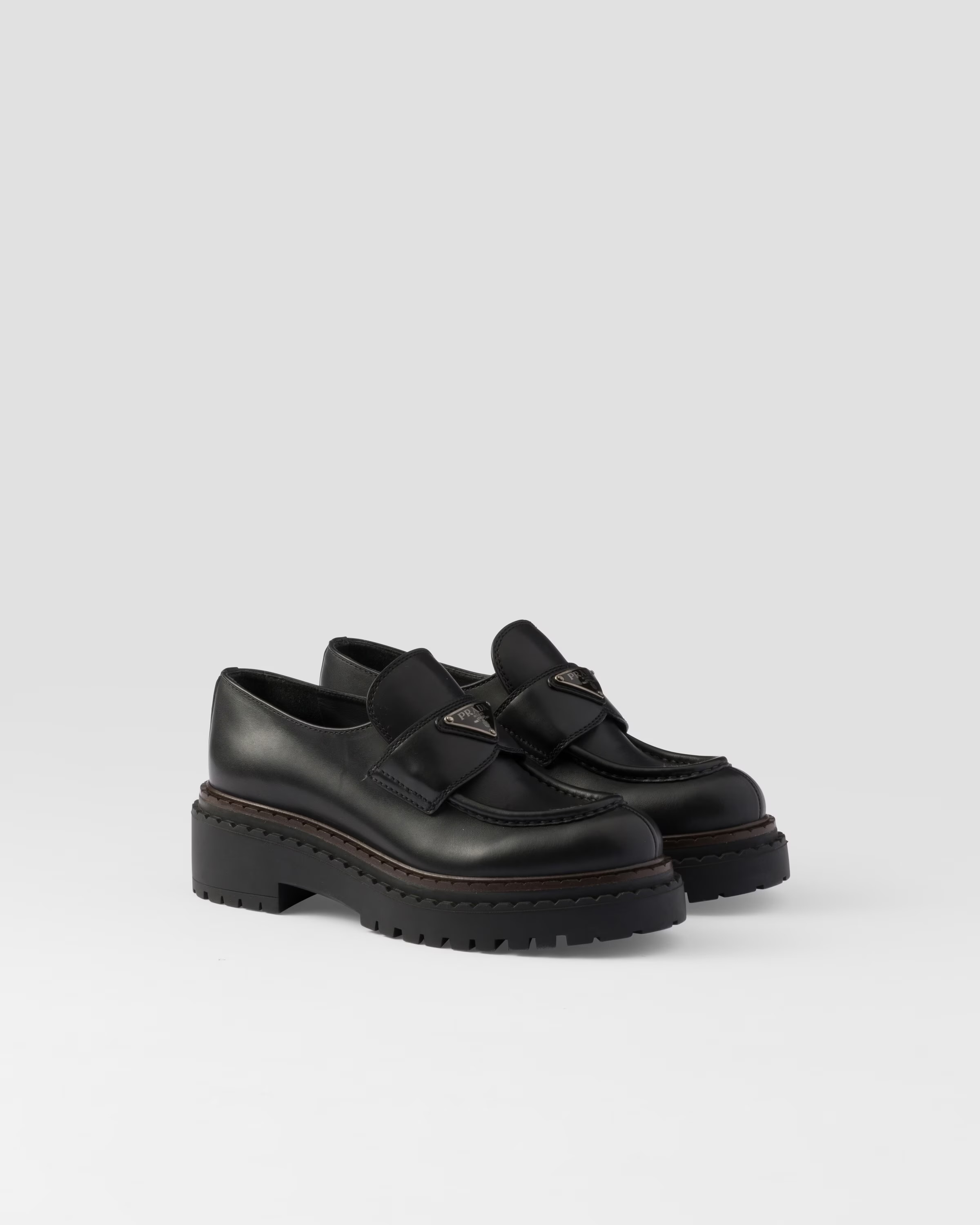￼**รองเท้า Prada Double Chocolate leather loafers มี 3 สีให้เลือก สินค้าใหม่ แท้