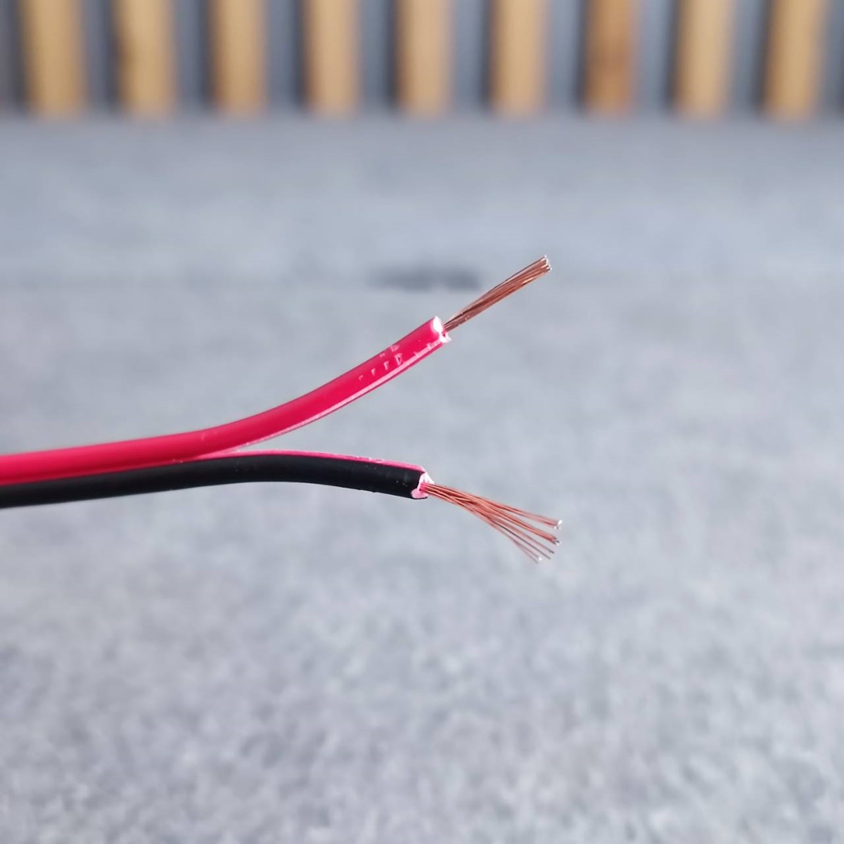 ขด100เมตร CONNEX RB-111 2X0.5 SQ.MM.สายลำโพงดำแดง RB111 RB 111 สายลำโพง ดำ-แดง สายลำโพง2x0.5 ทองแดงชุบ เอไอ-ไพศาล