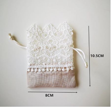 ถุงผ้าใส่ของชำร่วย ของแจก ของที่ระลึก ถุงผ้ากระสอบผสมผ้าลูกไม้ แบบไทย ๆ ขนาด 8x10.5 cm 921441