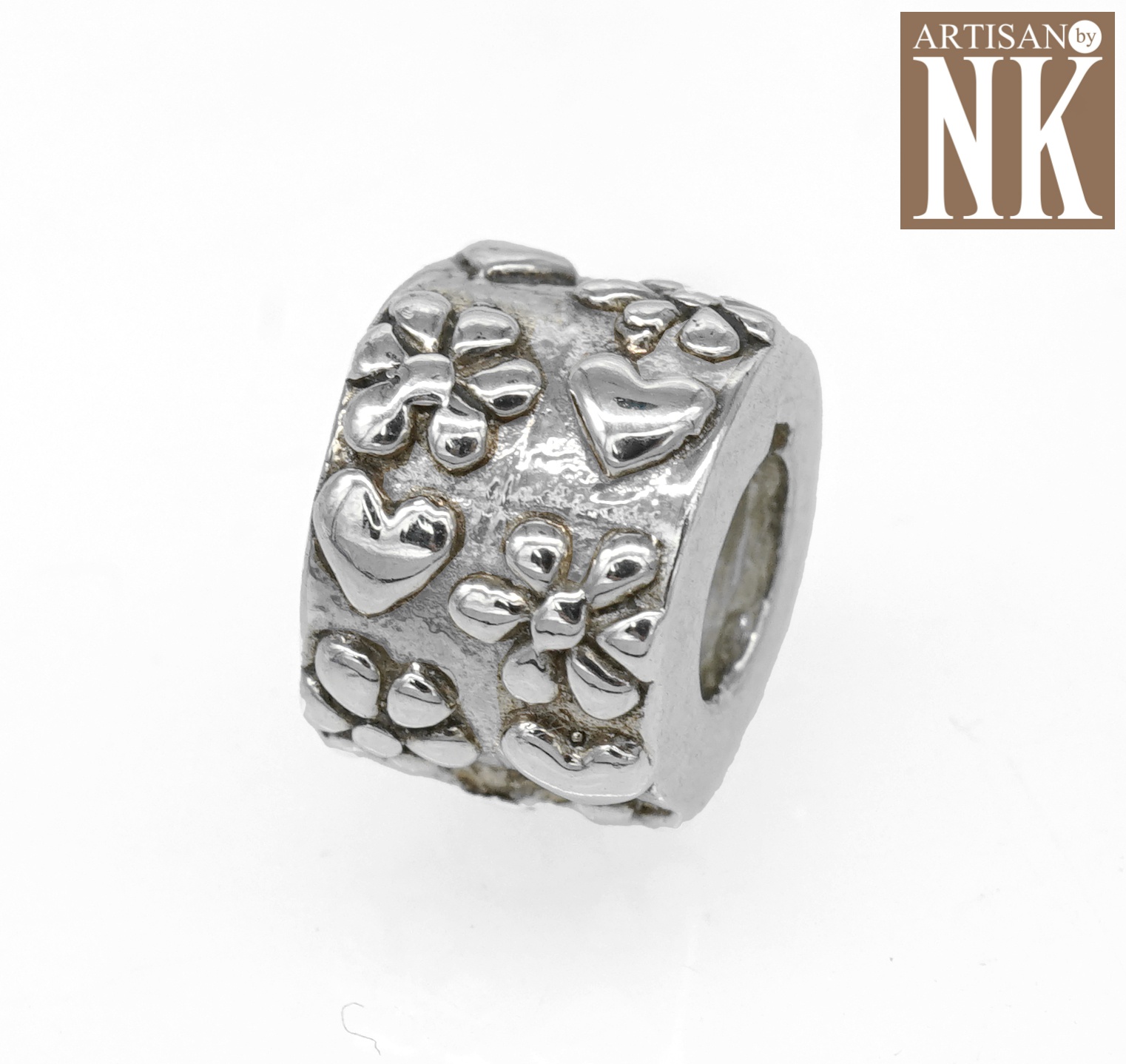 ลูกปัดเงิน: Silver Heart and Clover Bead