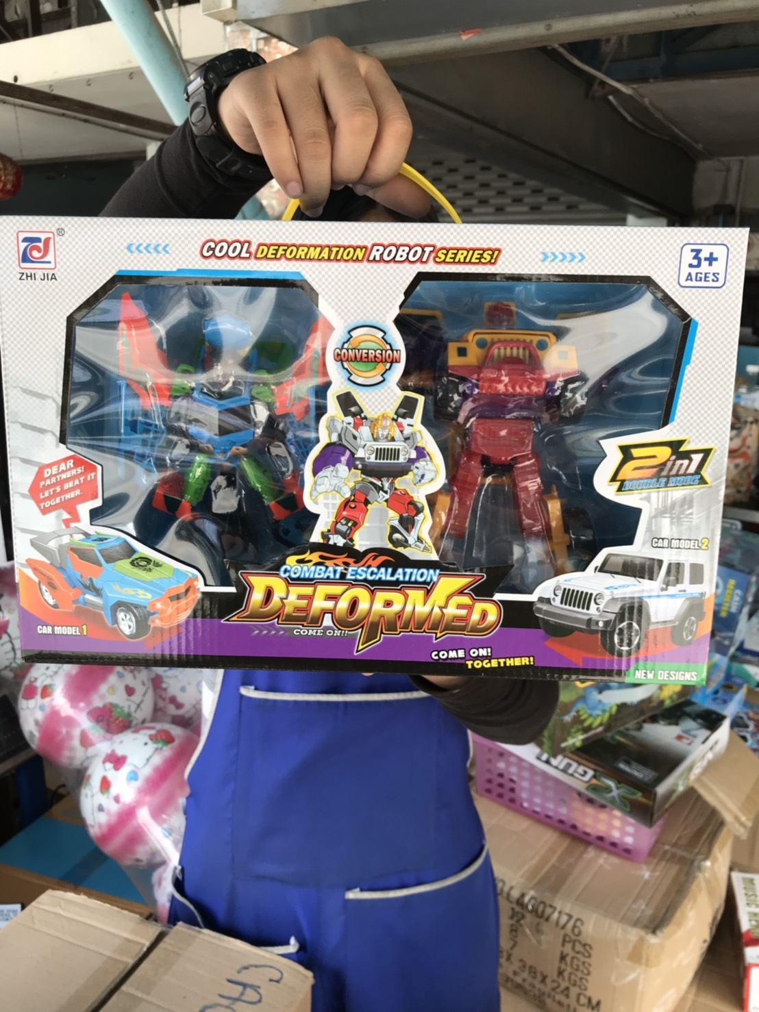 899-60 หุ่นแปลงร่างรถ 2 ตัว กล่องละ