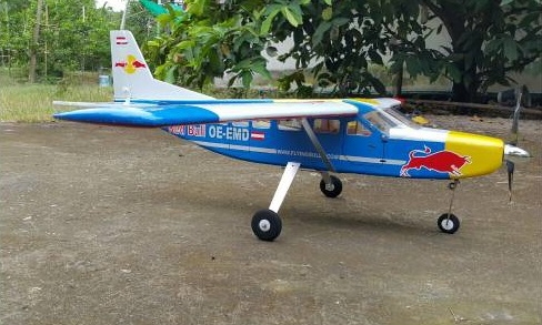 เครื่องบิน : CARAVAN 120cm (สอบถามลายได้ที่ร้านค้า)