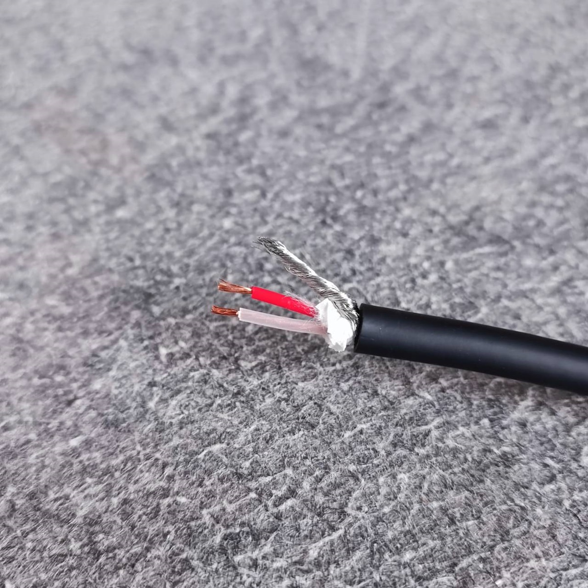 สีดำ ขด10เมตร DYNACOM JSL-021 สายไมค์STสีดำ 6MM ขด10เมตร สายชีลด์JSL 021 JSL021 สายสัญญาณ สายไมค์ST 6MM สายชีนสเตอริโอ เอไอ-ไพศาล