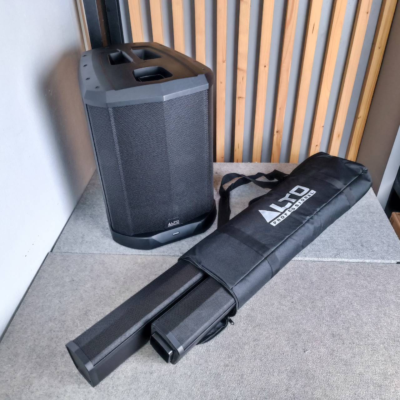 แถมถุงเก็บลำโพงคอลัมน์ ALTO TS-112C ลำโพงคอลัมน์แอคทีฟ บลูทูธ TS 112C ลำโพงคอลัมน์ มีแอมป์ในตัว TS112C เอไอ-ไพศาล