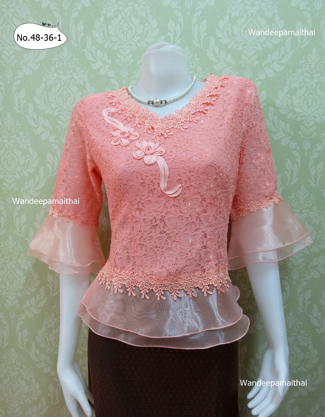 เสื้อลูกไม้ คอวี แขนระบายผ้าแก้ว ชายระบายผ้าแก้ว สีโอรส เบอร์ M อกเสื้อ 35 นิ้ว