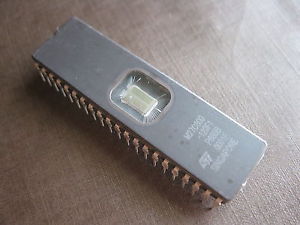 M27C800-100 DIP42 EPROM 8Mbit(1MByte)