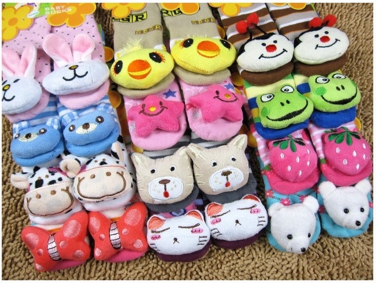 CCH34 ของเล่นเด็กถุงเท้าเด็กมีเสียงกุ๊งกริ๊ง คู่ละ