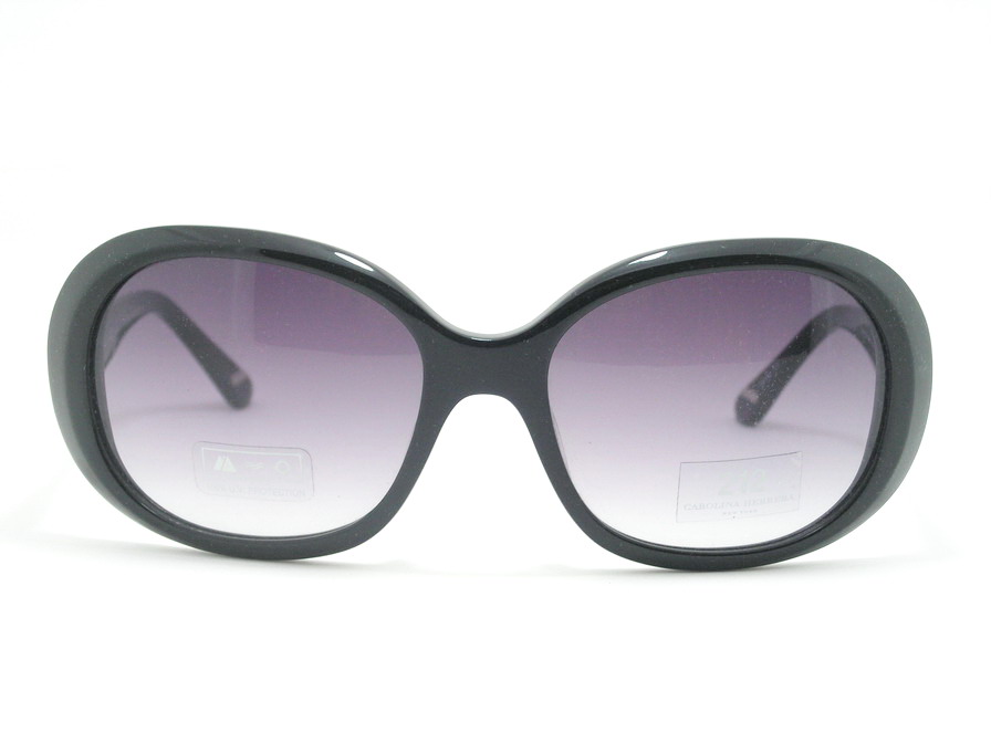 หมดแล้วค่ะ+++แว่นกันแดด Carolina Herrera สวยเก๋สุดๆค่ะ ของแท้100%และถูกสุดๆ ส่งตรงจากUS.ค่ะ