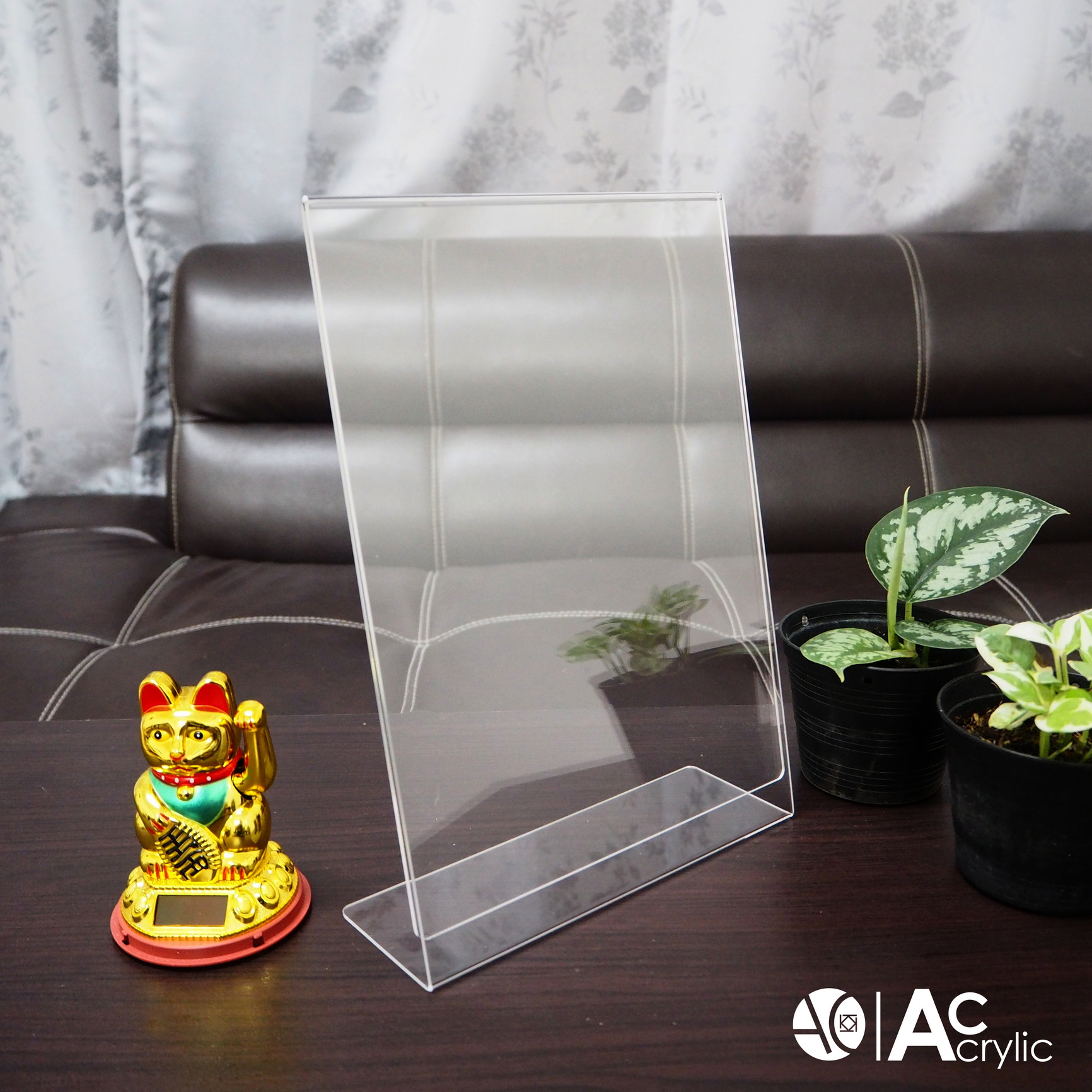 ป้ายตั้งโต๊ะ ป้ายอะคริลิค A4 แนวตั้ง 21x30 cm อะคริลิค โชว์กระดาษ 1 ด้าน ทรง L Acrylic (A4P1P)