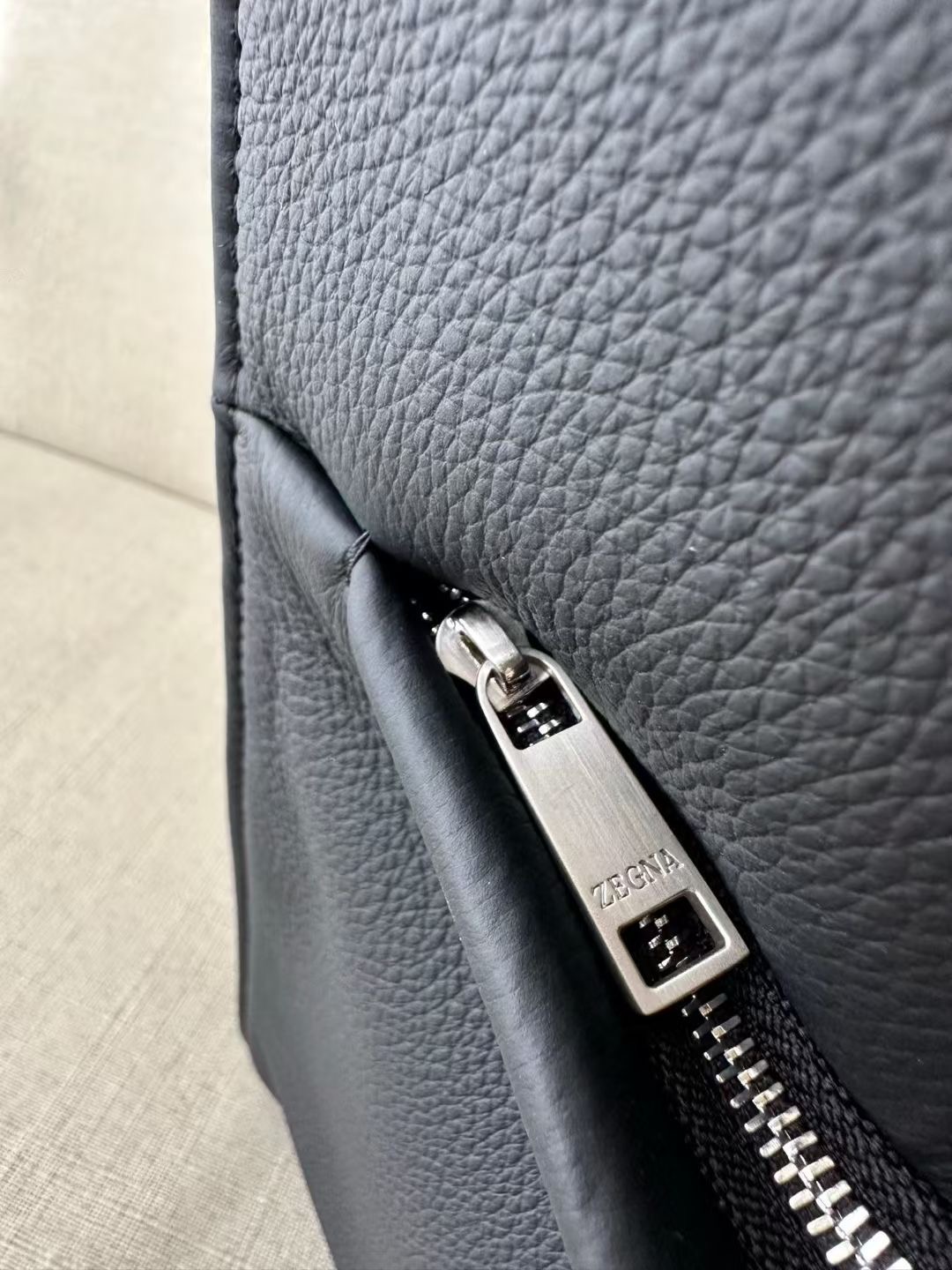 **do** กระเป๋าเดินทางหรือใส่เอกสาร Zegna BLACK DEERSKIN TOTE BAG หนังกวางนุ่ม สินค้าใหม่ ของแท้