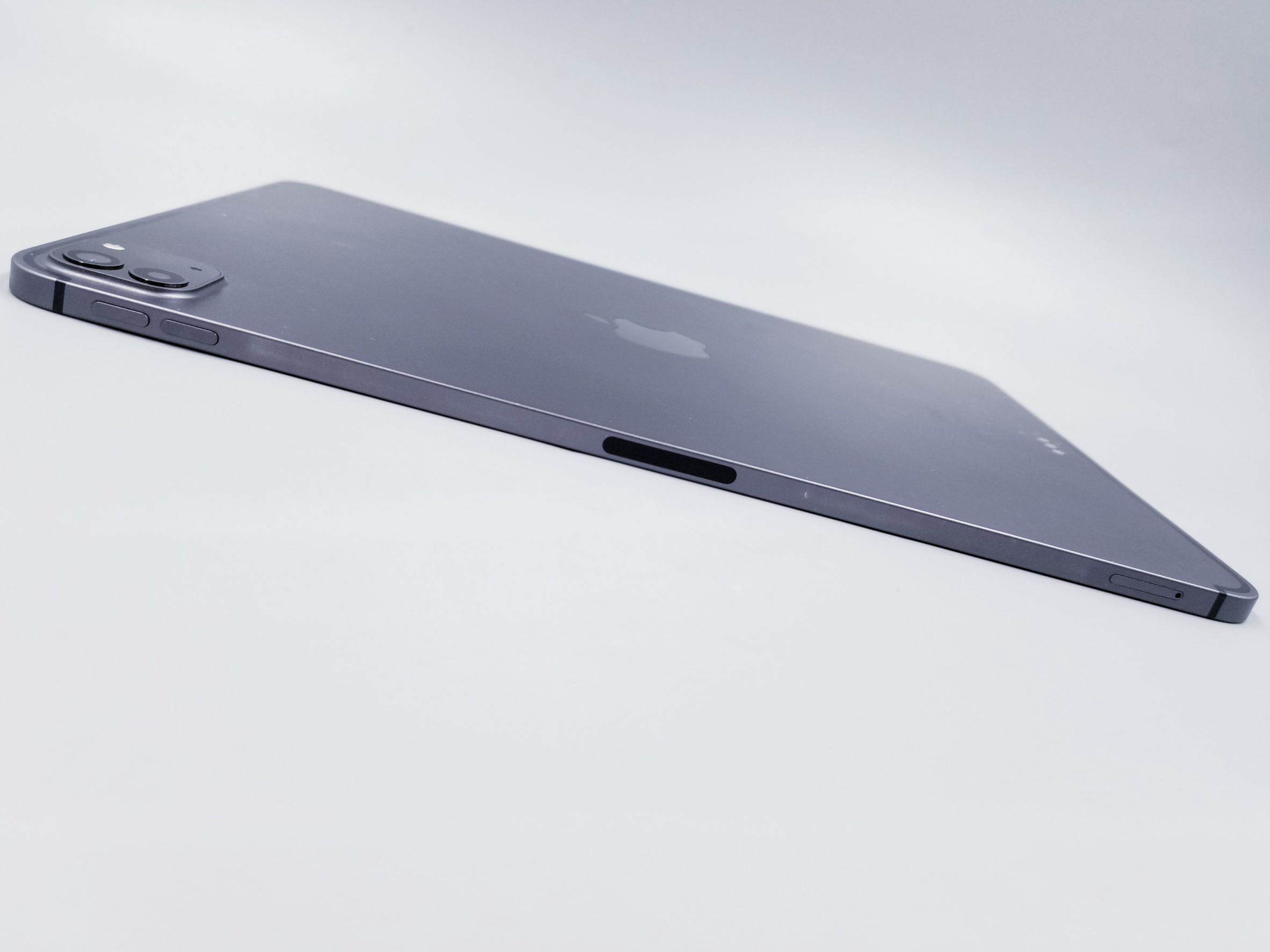 🖤iPad Pro 11-inch (2nd Gen) Wi-Fi - Cellular 256GB Space Gray🖤🖤 #ห้ามพลาด iPad Pro #ศูนย์ไทย สภาพดี ความจุเยอะ ราคาคุ้มๆ 🖤