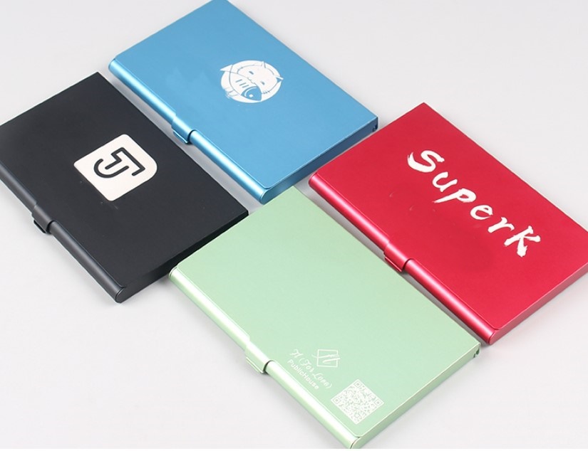 ที่ใส่นามบัตร กล่องเหล็กใส่นามบัตร แบบทำ logo ชื่อบริษัท ได้ ของขวัญ ของชำร่วยงานแต่งงาน แบบเก๋ ๆ 684912