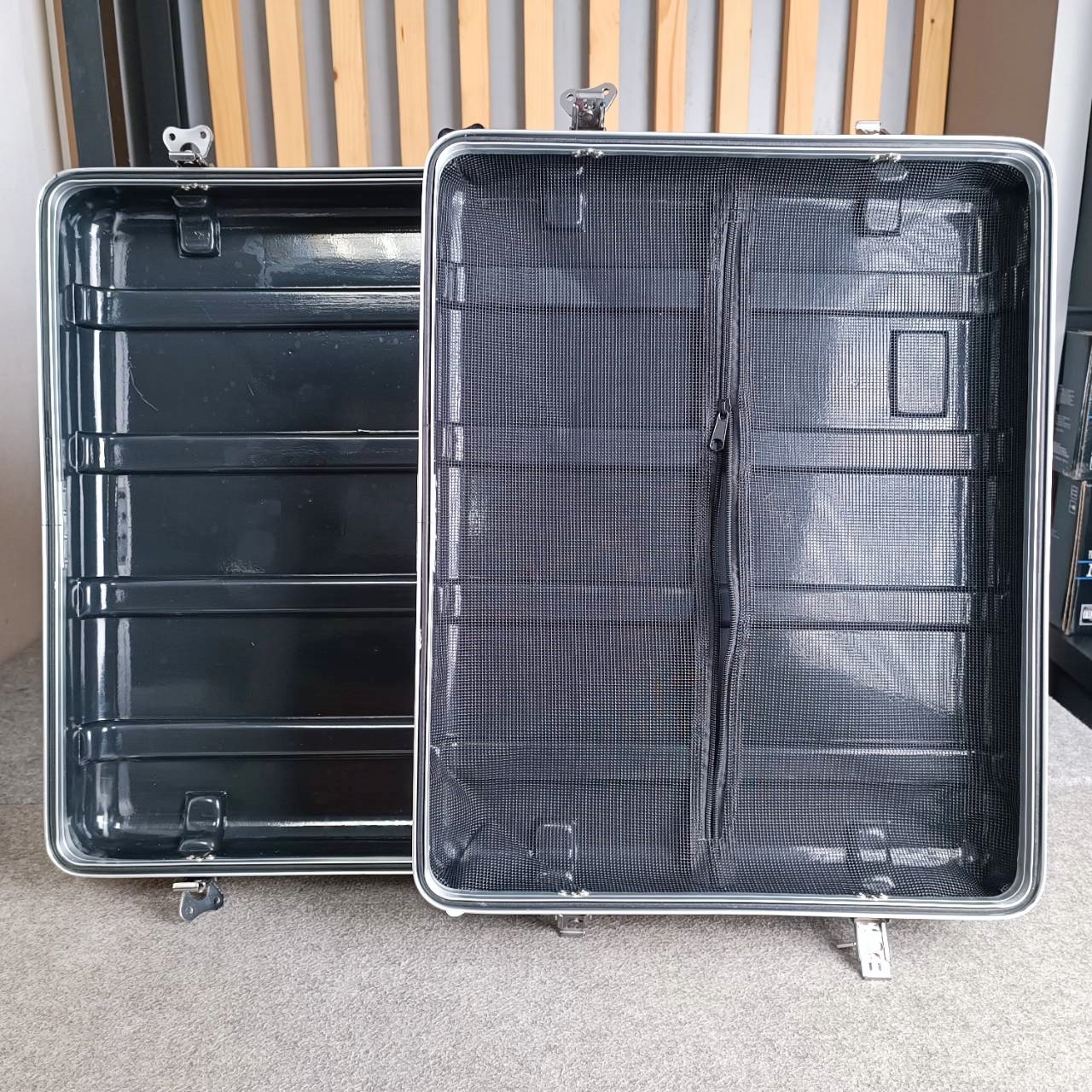 สินค้าเสียหายจากการขนส่ง NPE RACK RC-ABS8U ลึก17นิ้ว (ฝามีรอยแตก) แร็คพลาสติก กล่องใส่เครื่องเสียง RC ABS8U แร็ค กล่องแร็ค abs rack RCABS8U เอไอ-ไพศาล