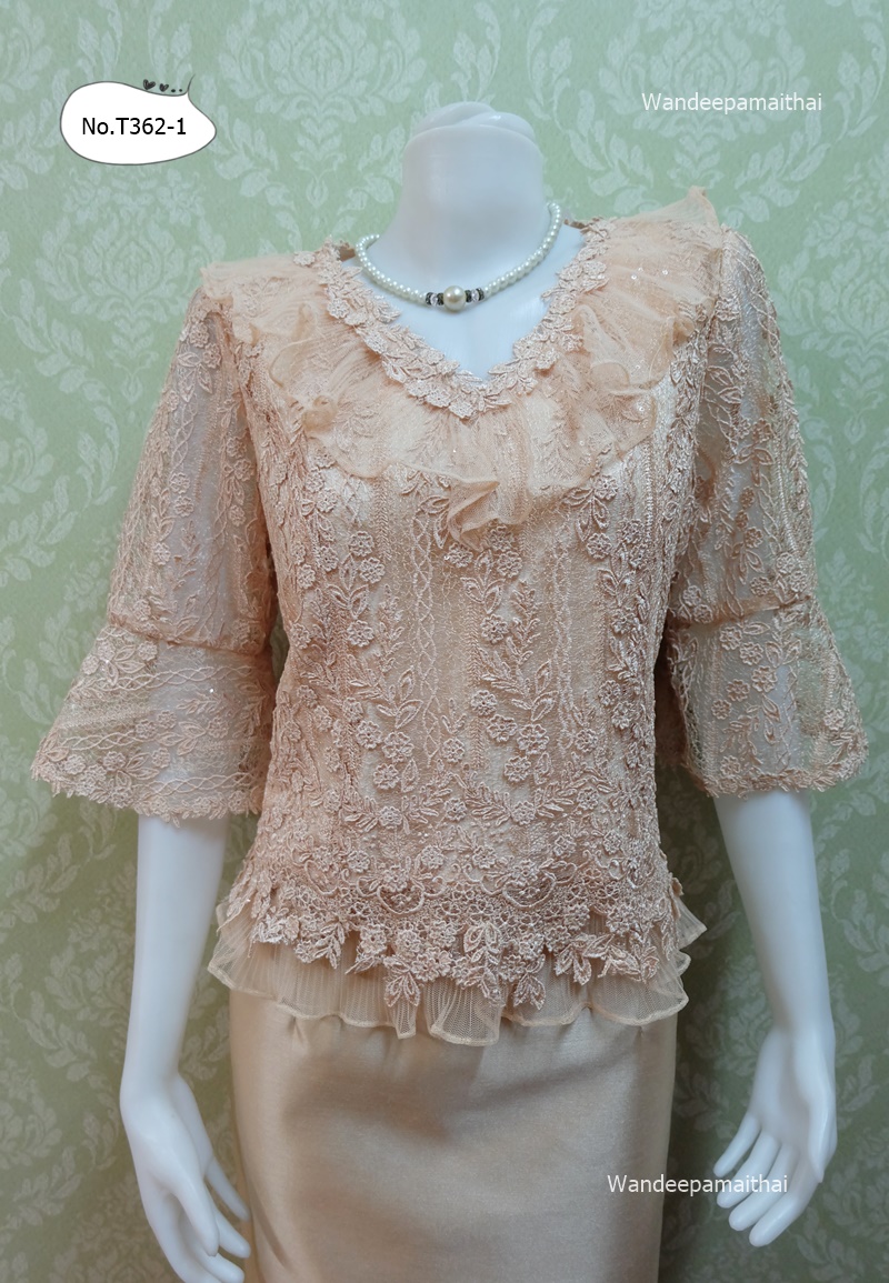 เสื้อลูกไม้ฝรั่งเศส เนื้อดีสวยมาก แขนสามส่วน เบอร์ XL