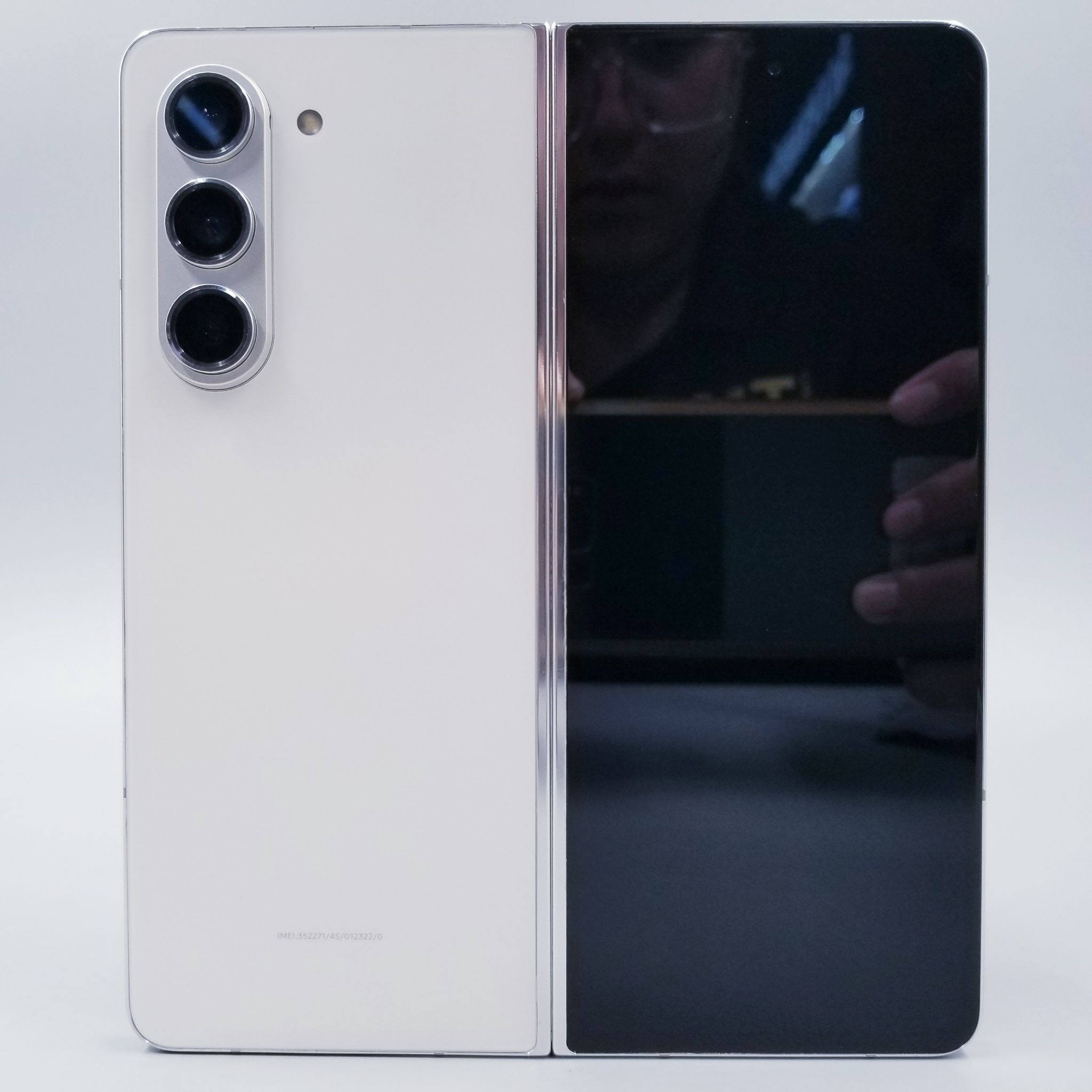 🍏Samsung Galaxy Z Fold 5 (12+512GB) Cream (5G)🍏🍏#รีบเลย Z Fold 5 #ศูนย์ไทย จอใหญ่ พับได้ ความจุเยอะ ราคาสุดคุ้ม 🍏