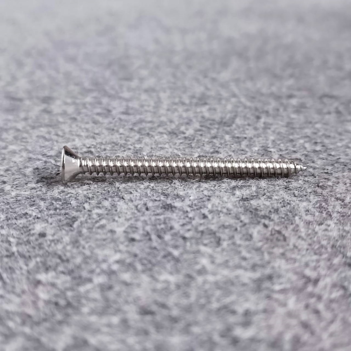 สกรู FH 8X2" ถุง20ตัว น็อต8X2นิ้ว น็อตหัวแบน สกรูประกอบตู้ลำโพง น็อต เอไอ-ไพศาล