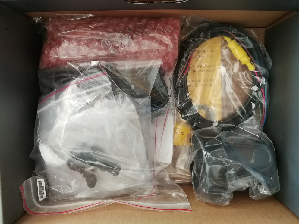 เครื่องหาปลา+GPS ยี่ห้อ Garmin Striker Vivid 4cv with Transducer