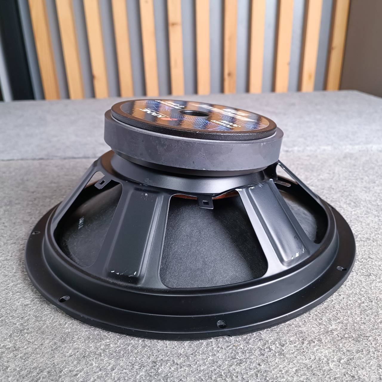 สินค้าเสียหายจากการขนส่ง KANE มรกต12B ลำโพง12นิ้ว โครงยุบ วอยซ์เบียด KA NE มรกต-12B มรกต 12B เอไอ-ไพศาล