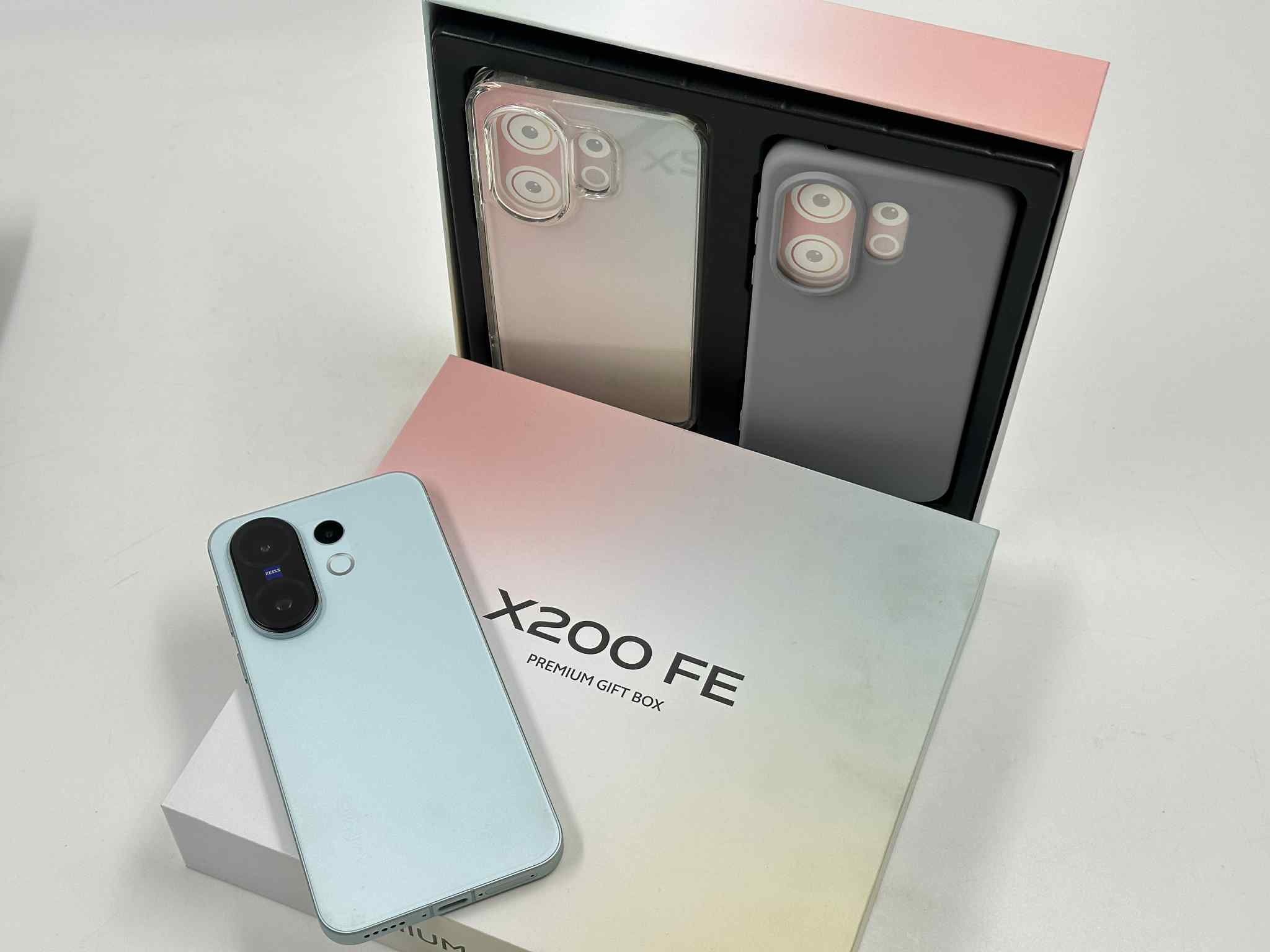 📥 vivo X200 FE (12+512GB) BLUE Breeze📥สภาพสวย ไรร้อยตกหล่น ครบกล่อง