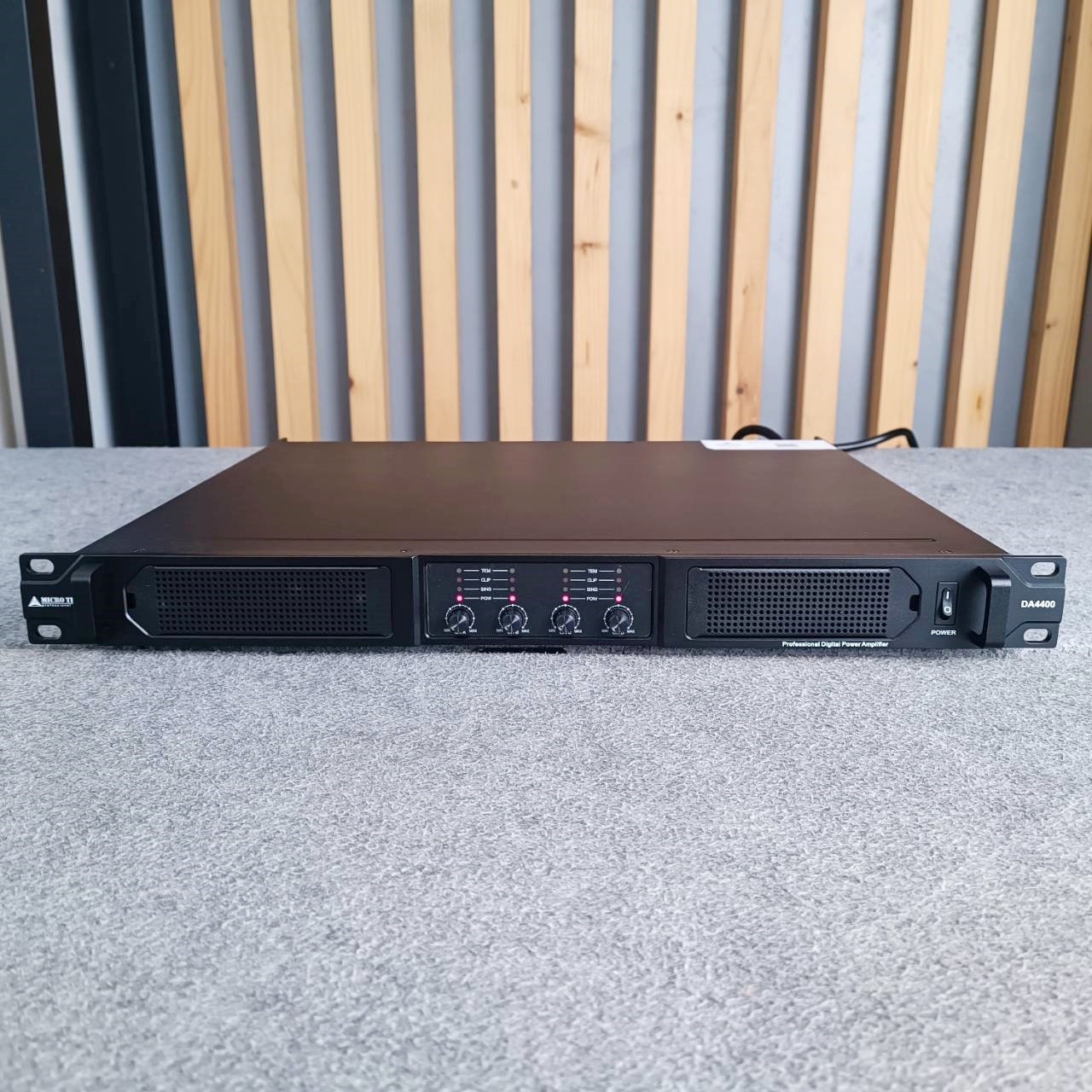 MICROTECH DA-4400 poweramp 4CH เพาเวอร์แอมป์ MICRO TECH DA 4400 เครื่องขยายเสียง DA4400 เอไอ-ไพศาล