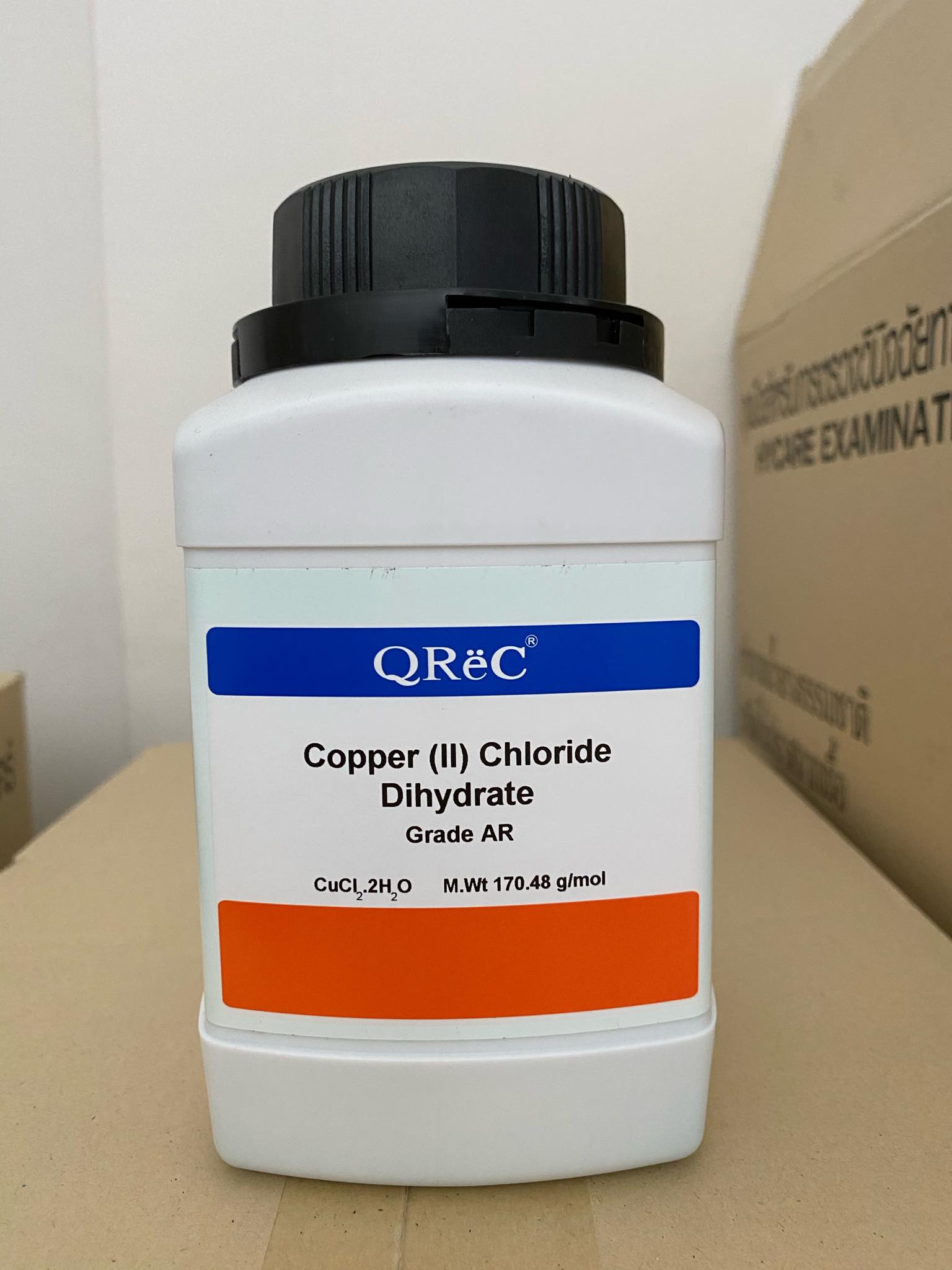 Copper (II) chloride dihydrate 99 AR.grade (500 กรัม/ขวด) ยี่ห้อ Qrec