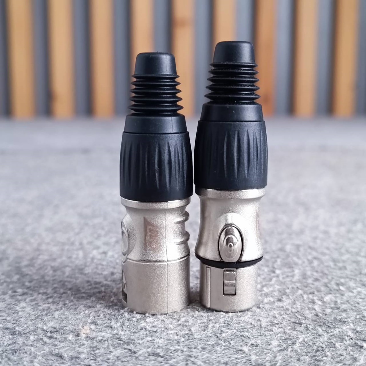 (1คู่ ผู้+เมีย) CM XLR ตัวผู้ + XLR ตัวเมีย CX3F + CX3M ปลั๊กแคนนอน ตัวผู้+ตัวเมีย สำหรับเข้าสาย เอไอ-ไพศาล