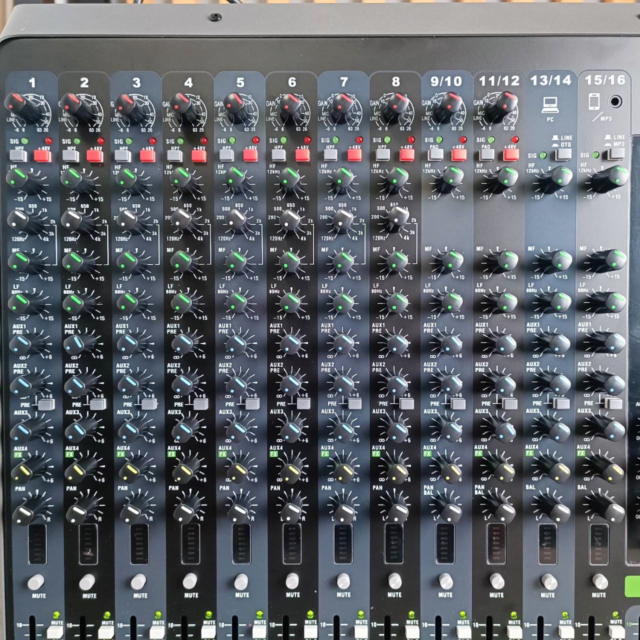 PROEUROTECH 3D-16FX MIXER อนาล็อกมิกเซอร์ ช่องเสียบไมค์ 16 ช่อง 2 Aux มอนิเตอร์ 3D16FX 3D 16FX เอไอ-ไพศาล