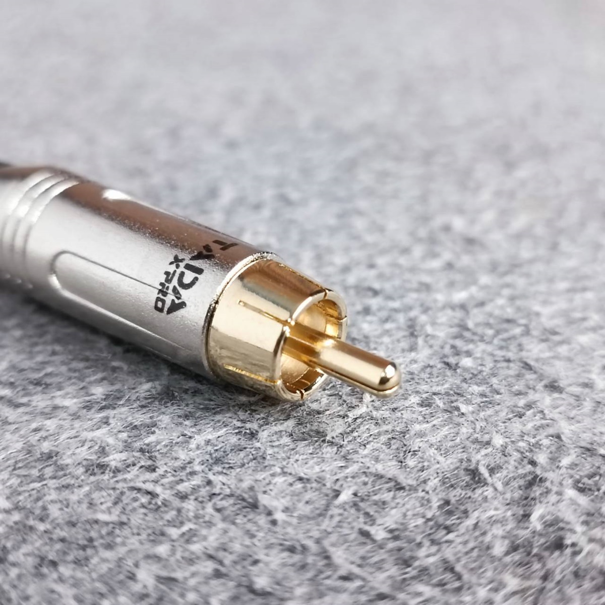 สีเงิน แพ็ค1ตัว TADA YSR-3004 RCA สีเงิน แจ็คอาร์ซีเอตัวผู้ ปลั๊ก RCA สำหรับเข้าสาย ต่อ สายสัญญาณ RCA ตัวผู้ เอไอ-ไพศาล