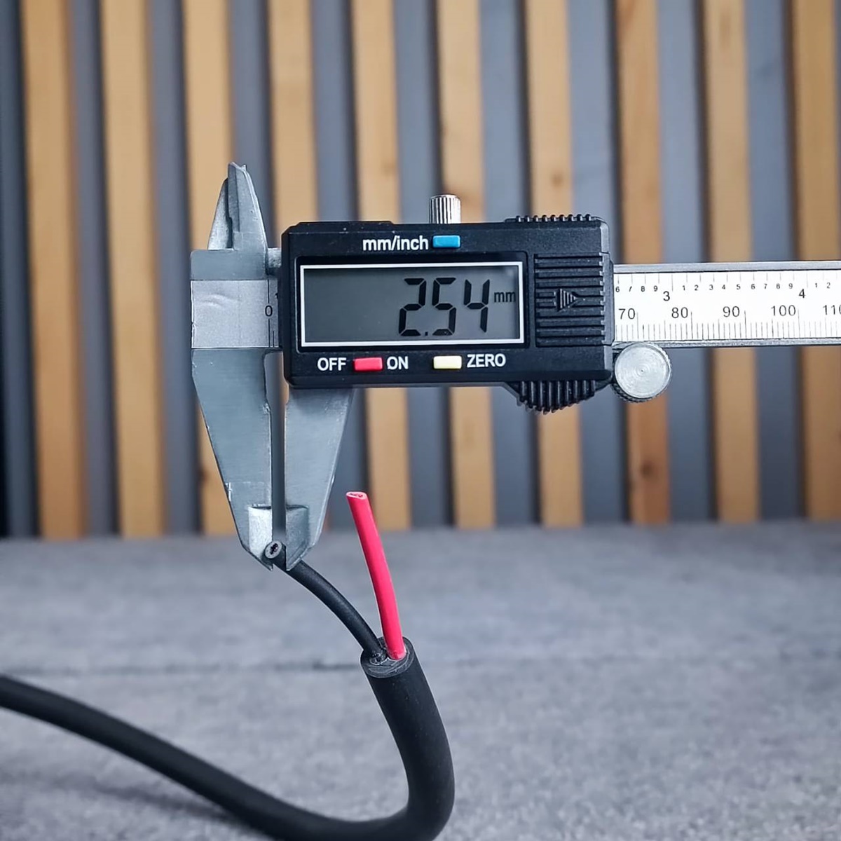 ขด20เมตร CONNEX EVO-225 2x2.5mm สายลำโพง กลมดำ ขนาด2.5mm. สายลำโพงกลางแจ้ง EVO225 EVO 225 ทองแดงแท้ เอไอ-ไพศาล