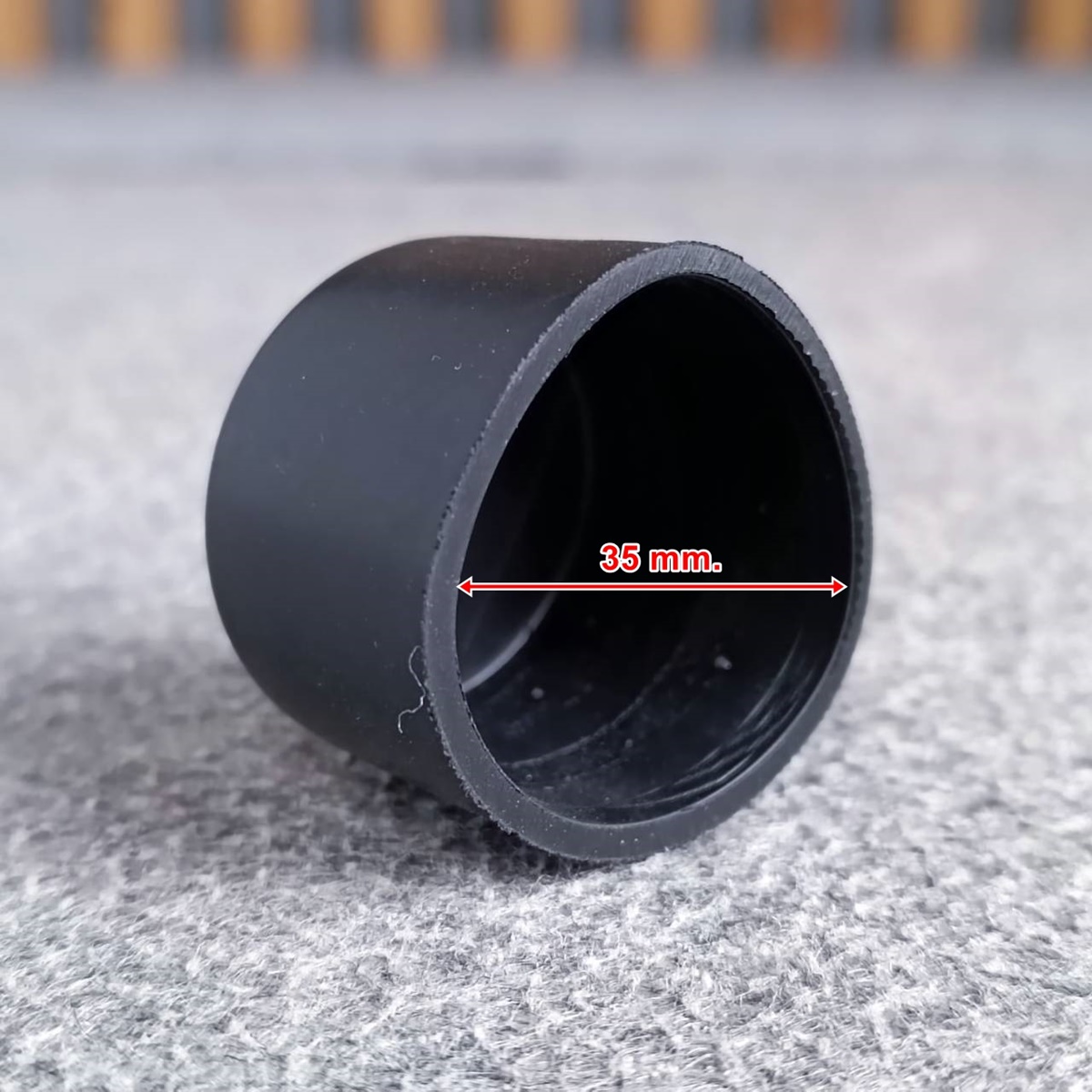 แพ็ค3อัน ยางรอง ขาตั้งลำโพง TADA SPS-502B สินค้าอาจแตกต่างจากรูป ยางรองขาตั้งลำโพง ลูกยางขาตั้งลำโพง ยางรอง ยางรองสีดำ เอไอ-ไพศาล