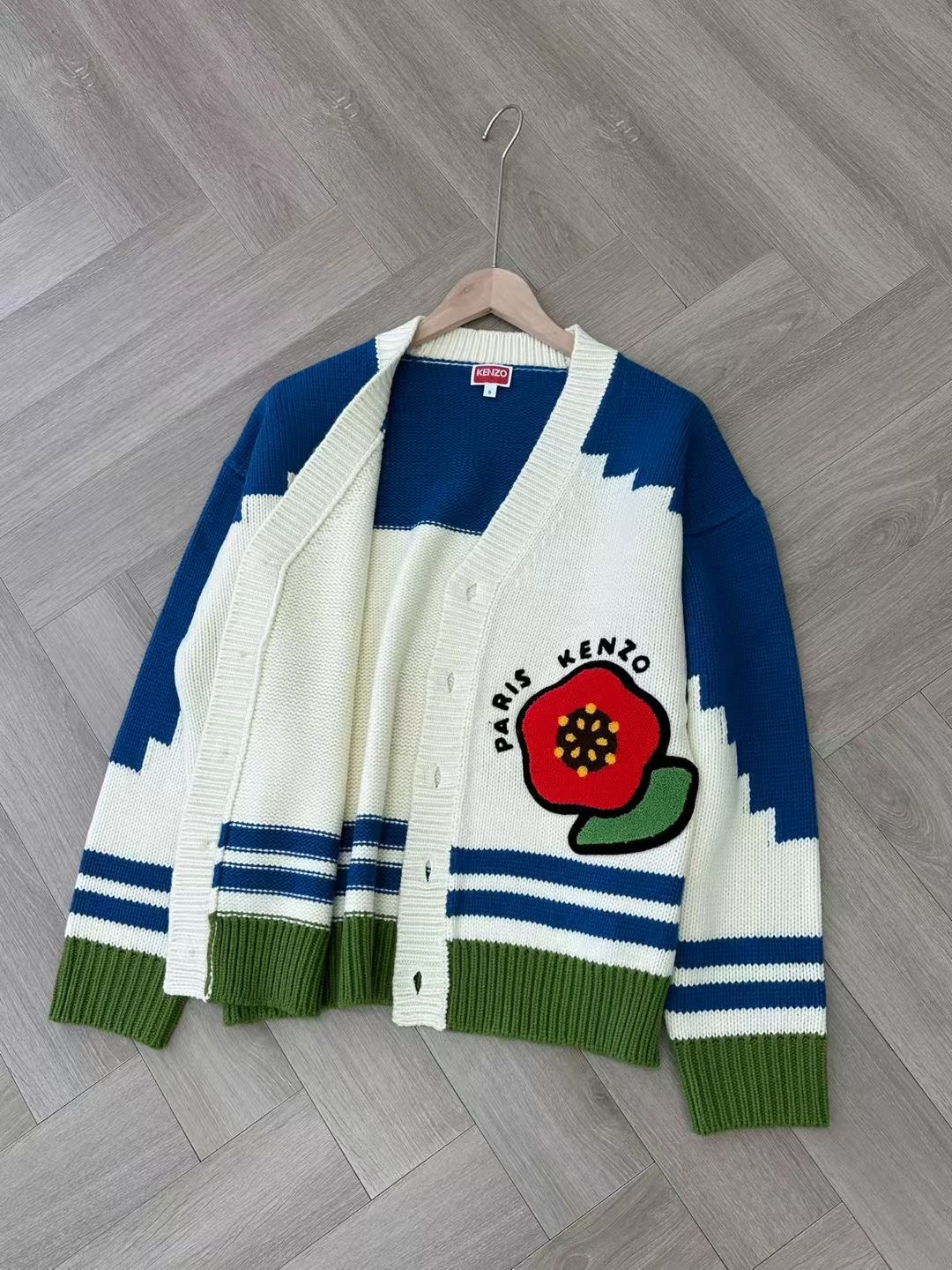 **do** เสื้อคาดิแกนกันหนาว KENZO Pop' genderless cardigan in wool ใส่ได้ ชาย หญิง สินค้าใหม่ ของแท้