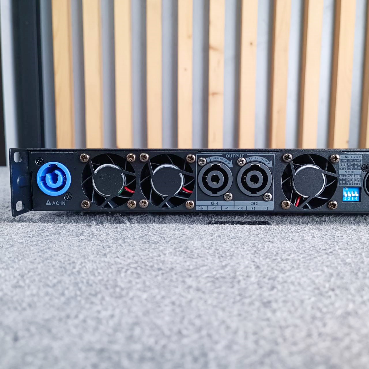 AUDIO JOCKEY A&J AJD-10004 POWERAMP 1U 4CH เครื่องเสียงกลางแจ้ง AJD 10004 เพาเวอร์แอมป์ AJD10004 เอไอ-ไพศาล