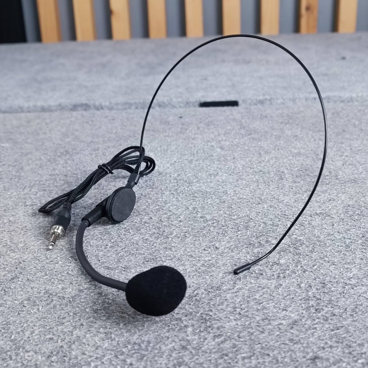 ไมค์คาดศรีษะ ปลั๊กTR-MONO NTS HS-21F ไมค์คาดหัว ไมค์คาด ไมค์ ไมโครโฟน เอไอ-ไพศาล