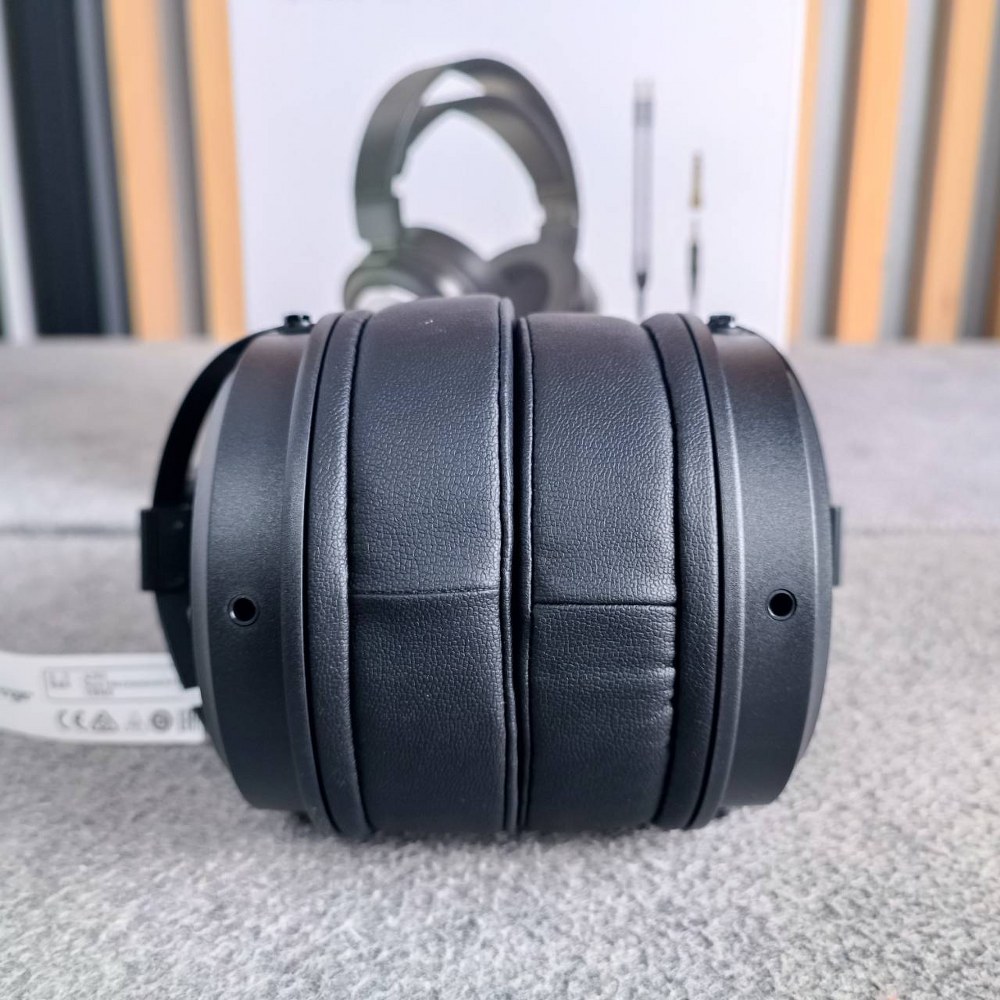 ราคาเฉพาะหูฟังไม่รวมขาแขวน BEHRINGER ALPHA หูฟัง หูฟังครอบหู หูฟังมอนิเตอร์ หูฟังสตูดิโอ Studio Monitoring Headphones เบริงเจอร์ หูฟังอัลฟ่า เอไอ-ไพศาล