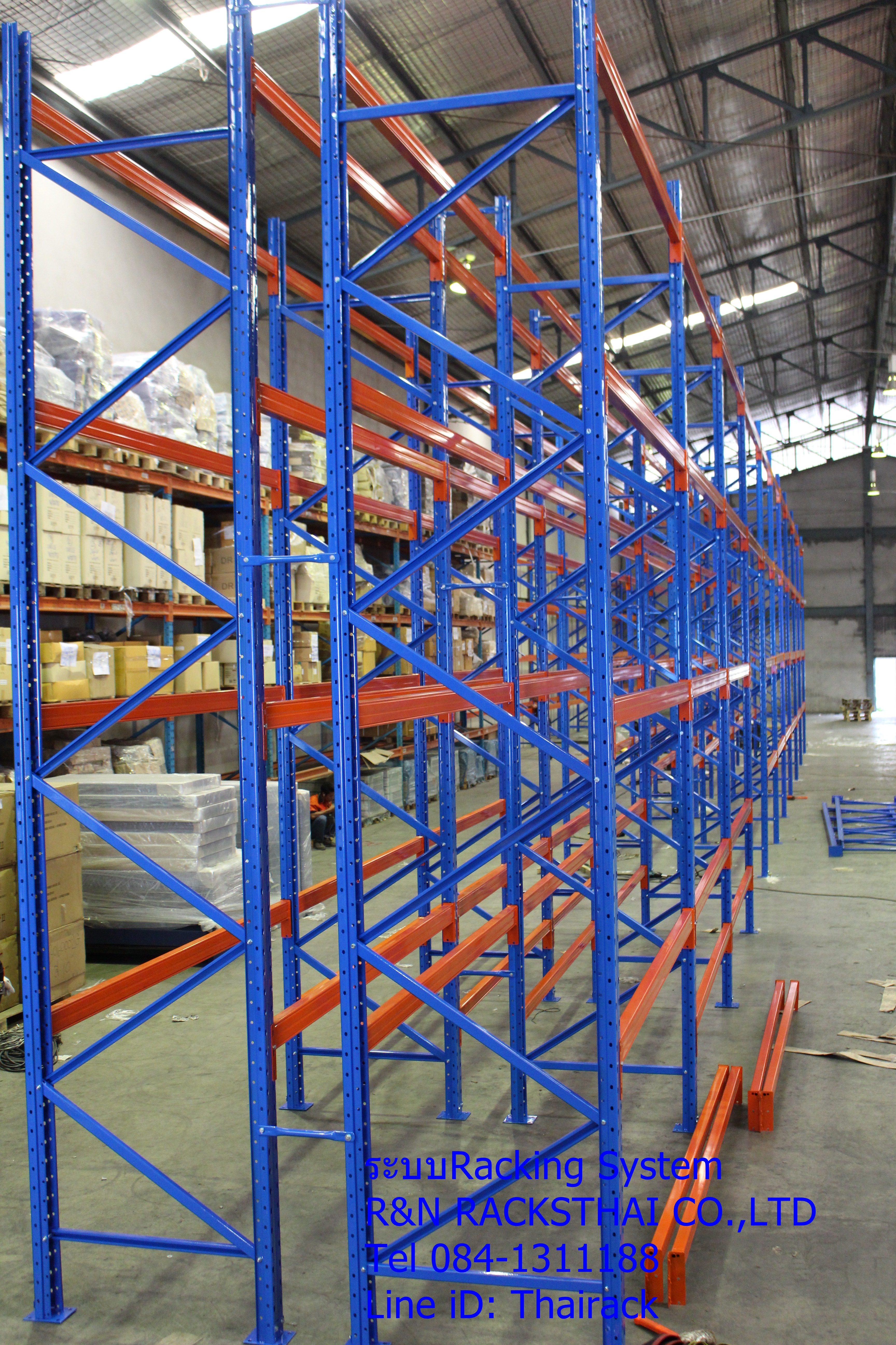 ติดตั้งชั้นเก็บสินค้าในโรงงานอุตสาหกรรม