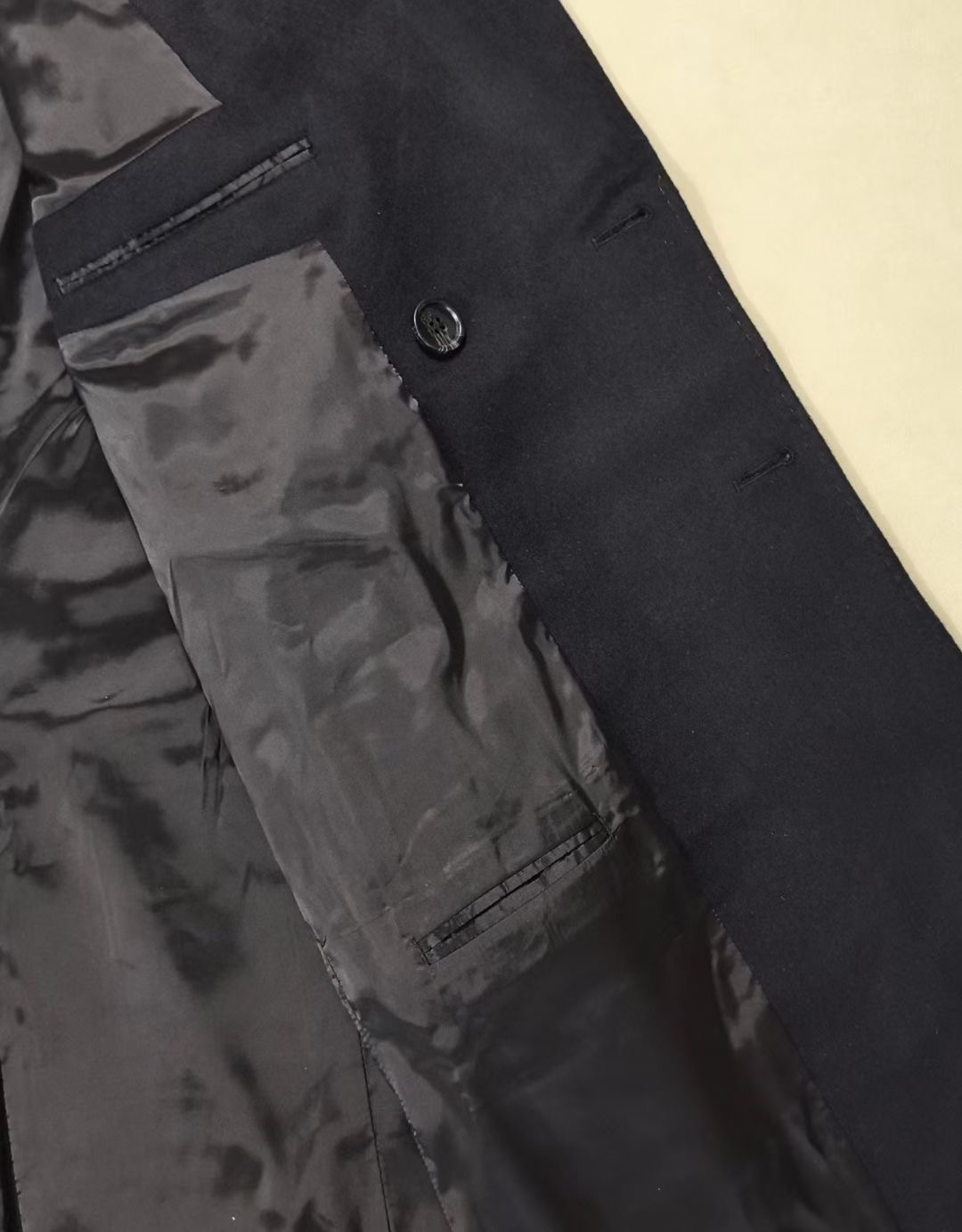 เสื้อโค้ท Ermenegildo Zegna Black Cashmere Double Breasted Coat สินค้าใหม่ ของแท้