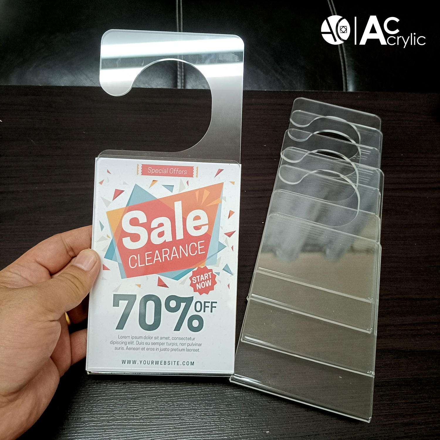 ป้ายแขวนประตู ห้อยประตู แขวนโปรโมชั่น สอดกระดาษตามต้องการ อะคริลิคใส หนา 3 มิล (H1)