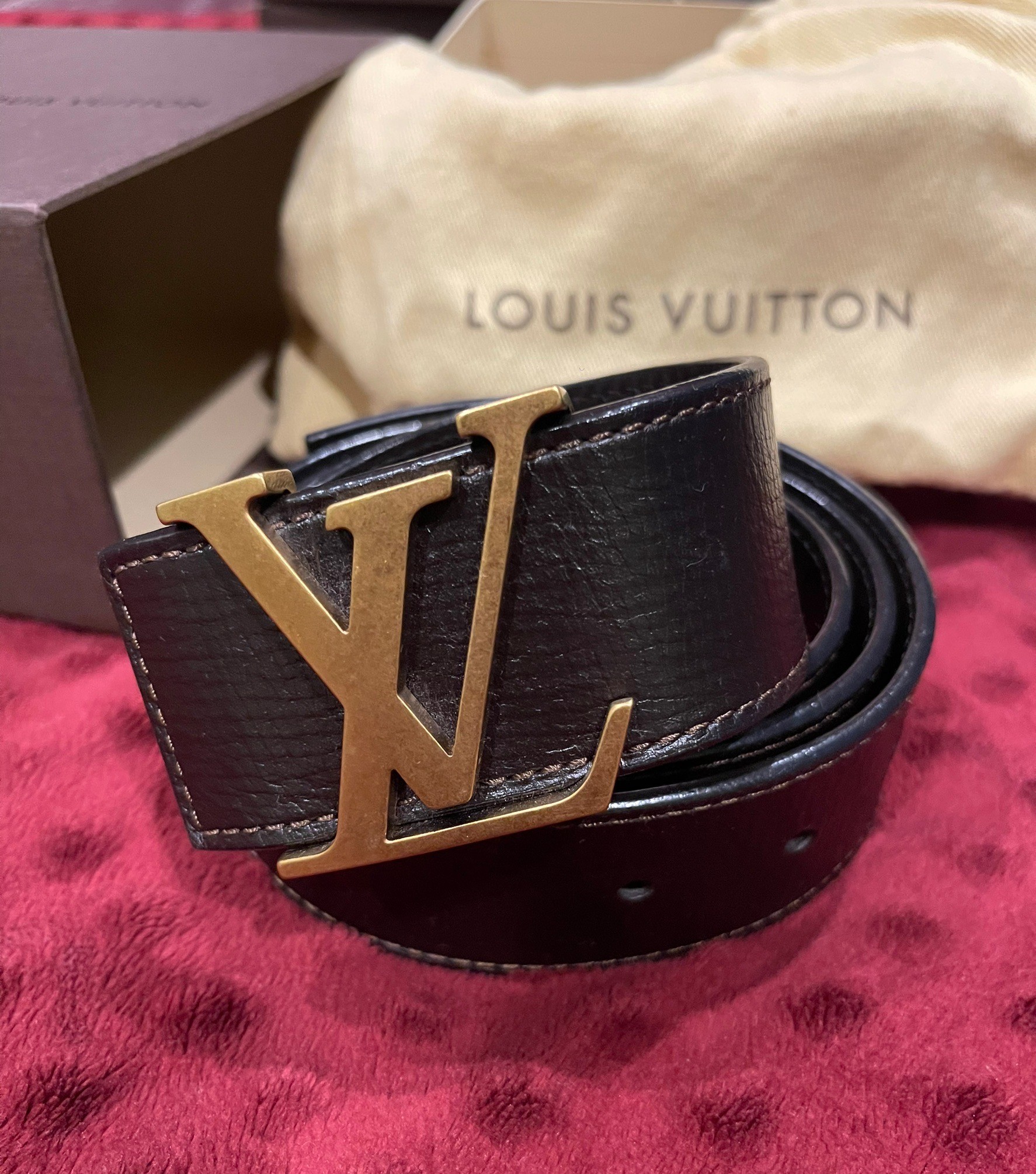 เข็มขัด Louis Vuitton รุ่น Utah Suntulle LV Initial Belt หนังวัวกระทิง Rare items ขนาด 90 CM