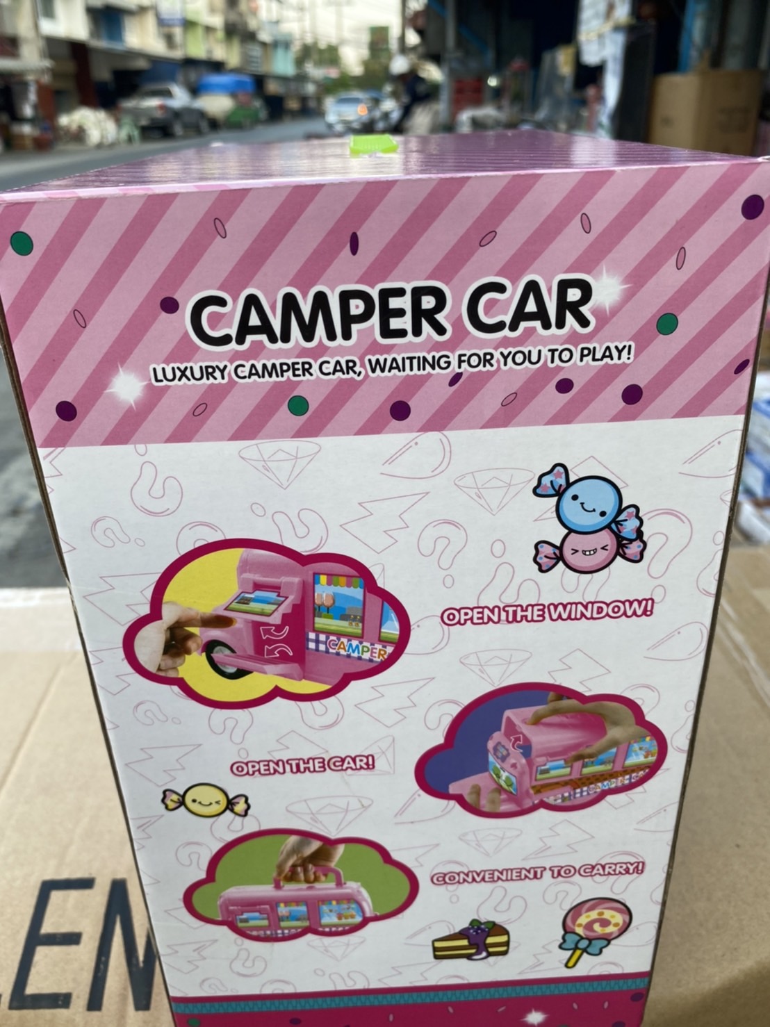 588-3 ของเล่นเด็กรถแค้มปิ้งพร้อมโมเดล LOL ชิ้นละ