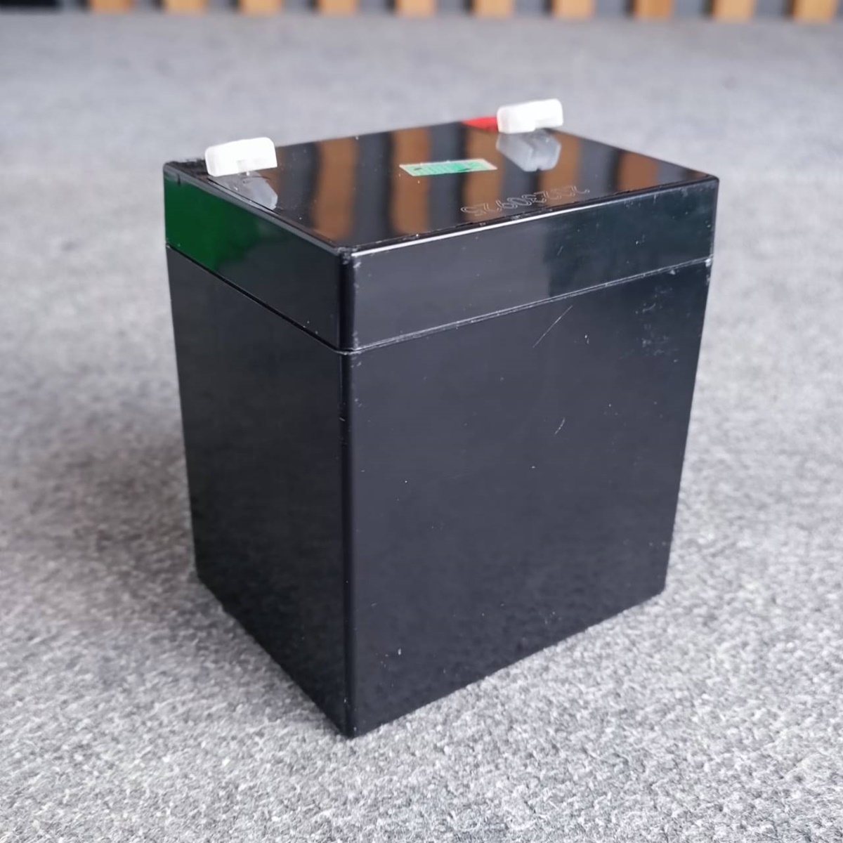 NEW POWER 12V 5AH แบตเตอรี่แห้ง แบตเตอรี่ UPS 5A Battery แบตสำหรับสำรองไฟ แบตUPS แบตเตอรี่UPS เครื่องสำรองไฟฉุกเฉิน เอไอ-ไพศาล