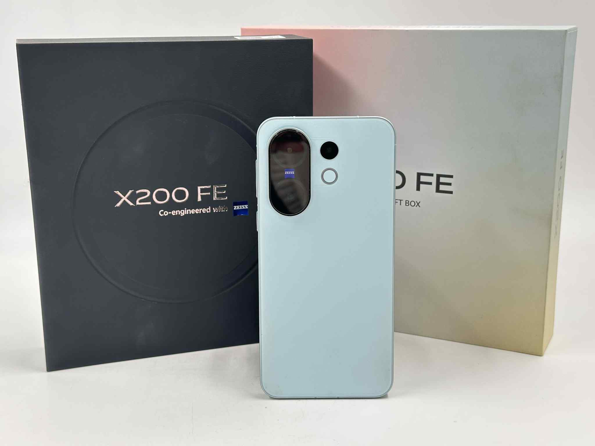 📥 vivo X200 FE (12+512GB) BLUE Breeze📥สภาพสวย ไรร้อยตกหล่น ครบกล่อง
