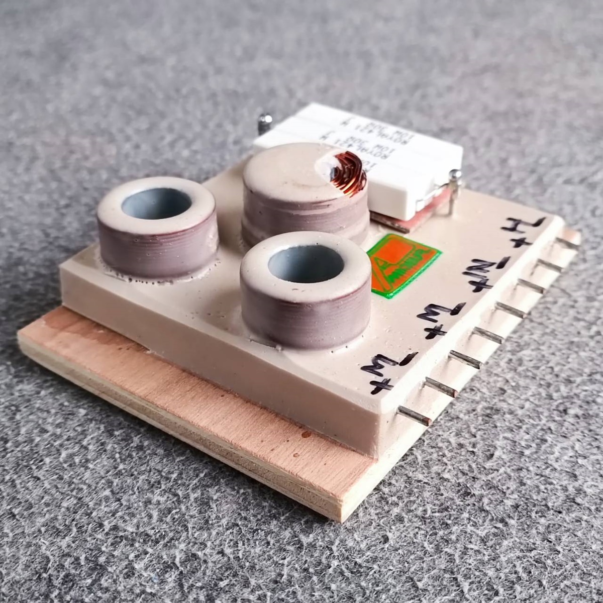 สินค้าเสียหายจากการขนส่ง Amature 2+1 network กลาง2แหลม1 เรซิ่น แตก ใช้งานได้ปกติ เอไอ-ไพศาล