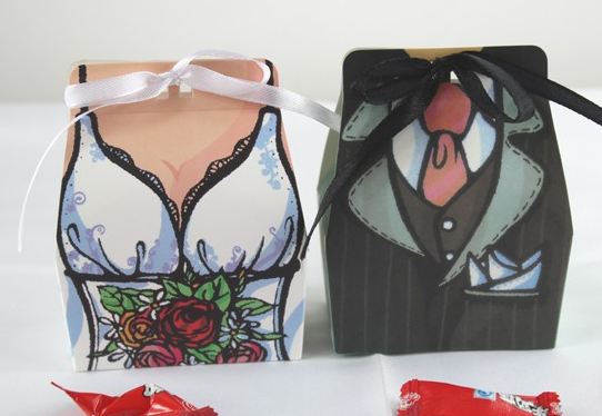 ถุงกระดาษ ถุง Diy ถุงใส่ของขวัญ ถุงใส่ของชำร่วย ของแจก ของทีระลึก ดีไซน์ เก๋ ๆ เป็น รูป ชุดเจ้าบ่าว เจ้าสาว ถุงกระดาษแบบ น่ารัก ๆ 960740