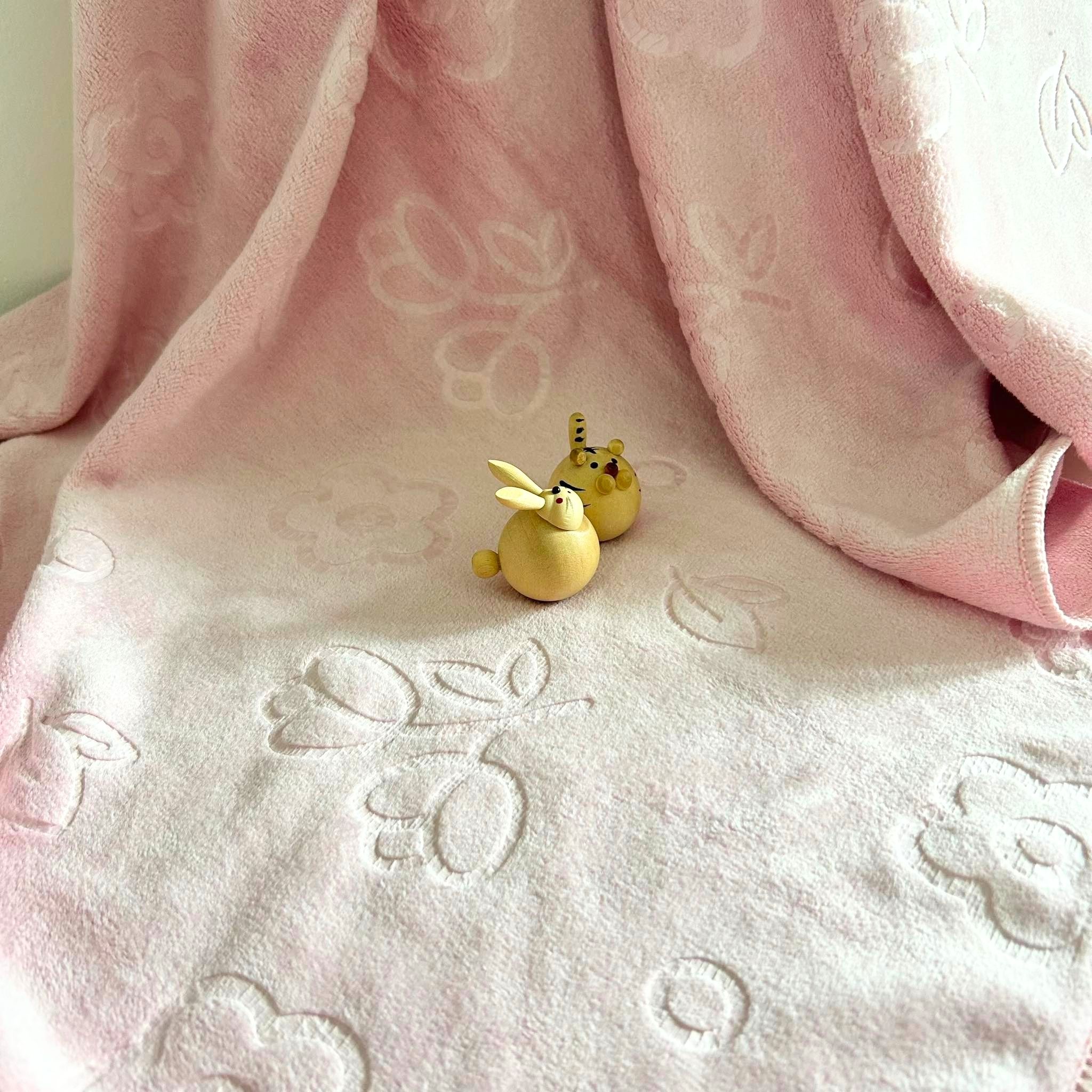 🍀HAVEN Towel Microfiber🍀ผ้าเช็ดตัว ผ้าขนหนู ไมโครไฟเบอร์ ขนาด 28*56 นิ้ว HAVEN แท้💯MC Emblossy Pink