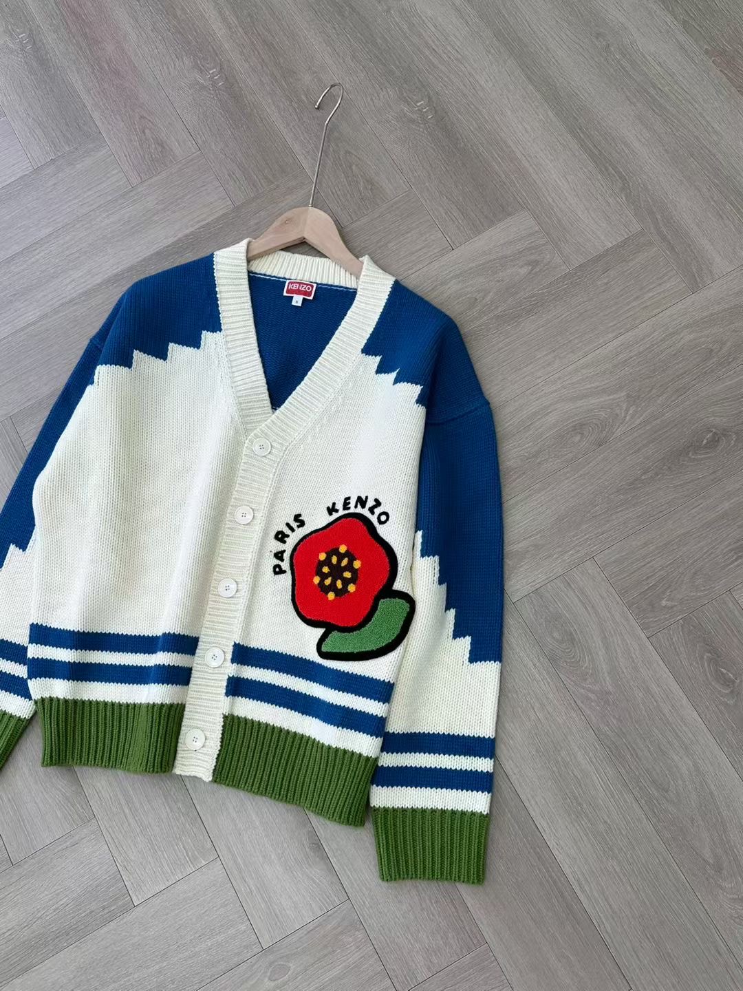 **do** เสื้อคาดิแกนกันหนาว KENZO Pop' genderless cardigan in wool ใส่ได้ ชาย หญิง สินค้าใหม่ ของแท้