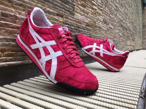 Onitsuka Tiger Ultimate 1981 - Fuschia Pink / White (X Pink) สินค้าตัวโชว์